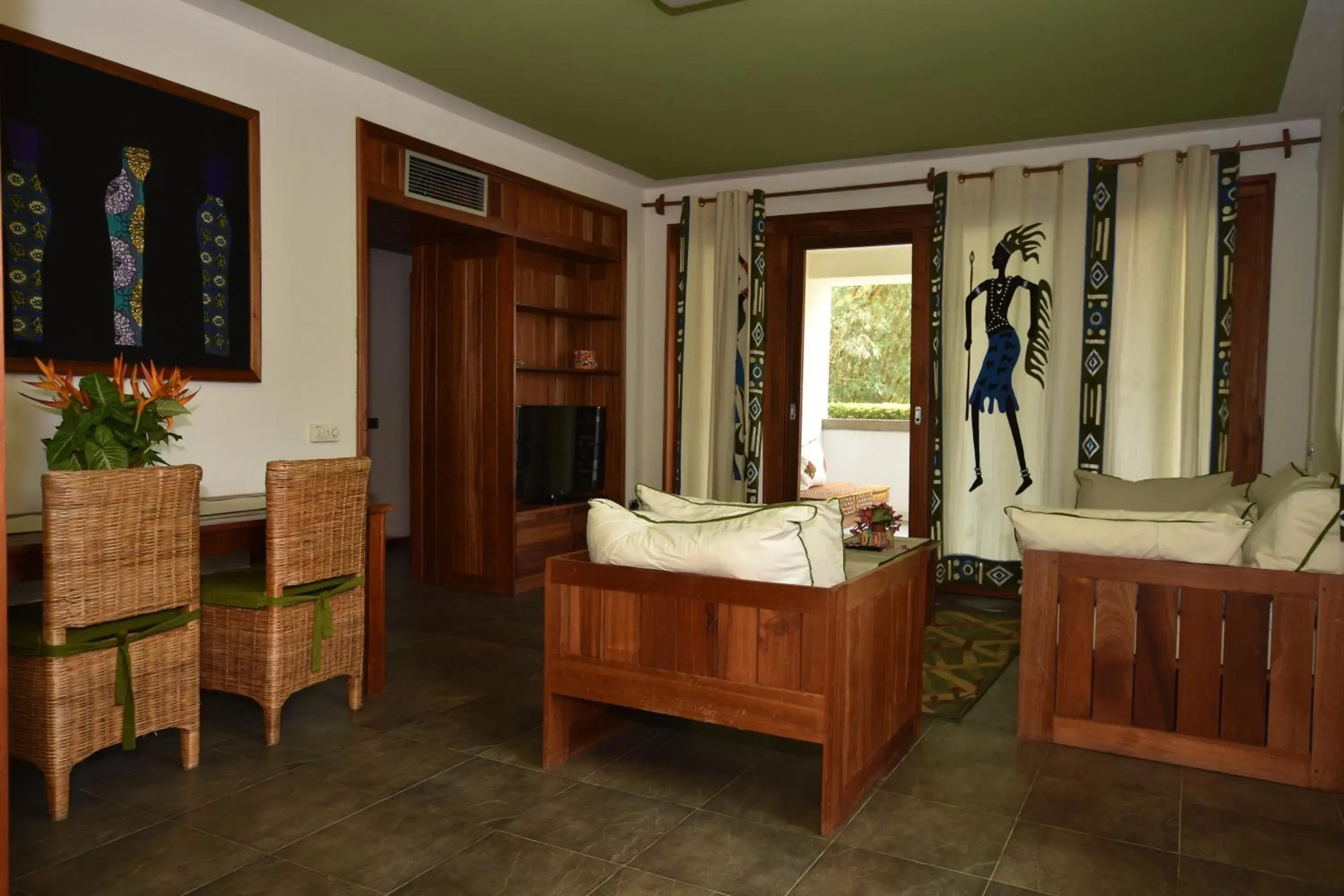 Presidential Suite - single occupancy in Hotel Club du Lac Tanganyika Presidential Suite - single occupancy in Hotel Club du Lac Tanganyika