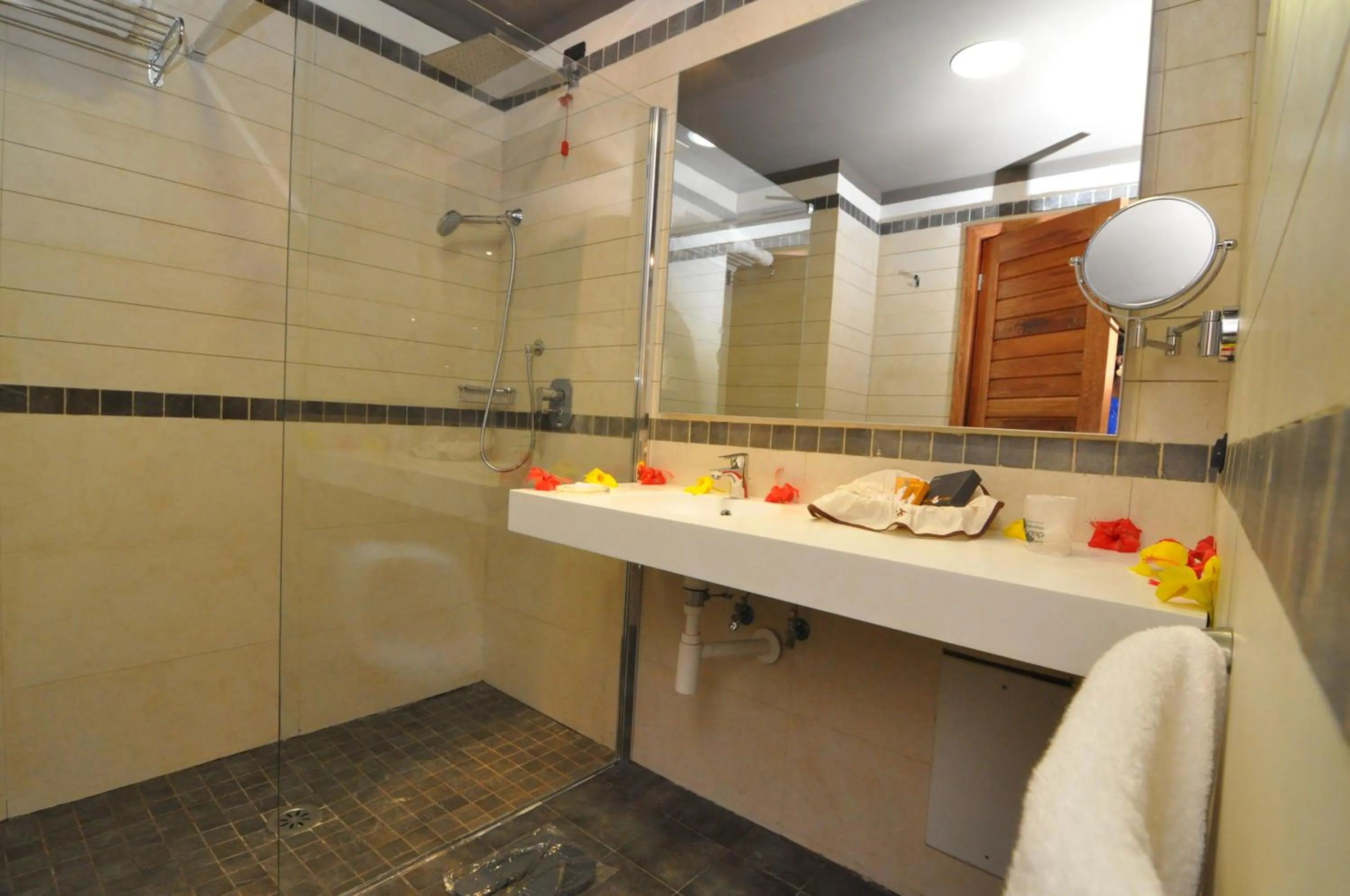 Bathroom in Hotel Club du Lac Tanganyika