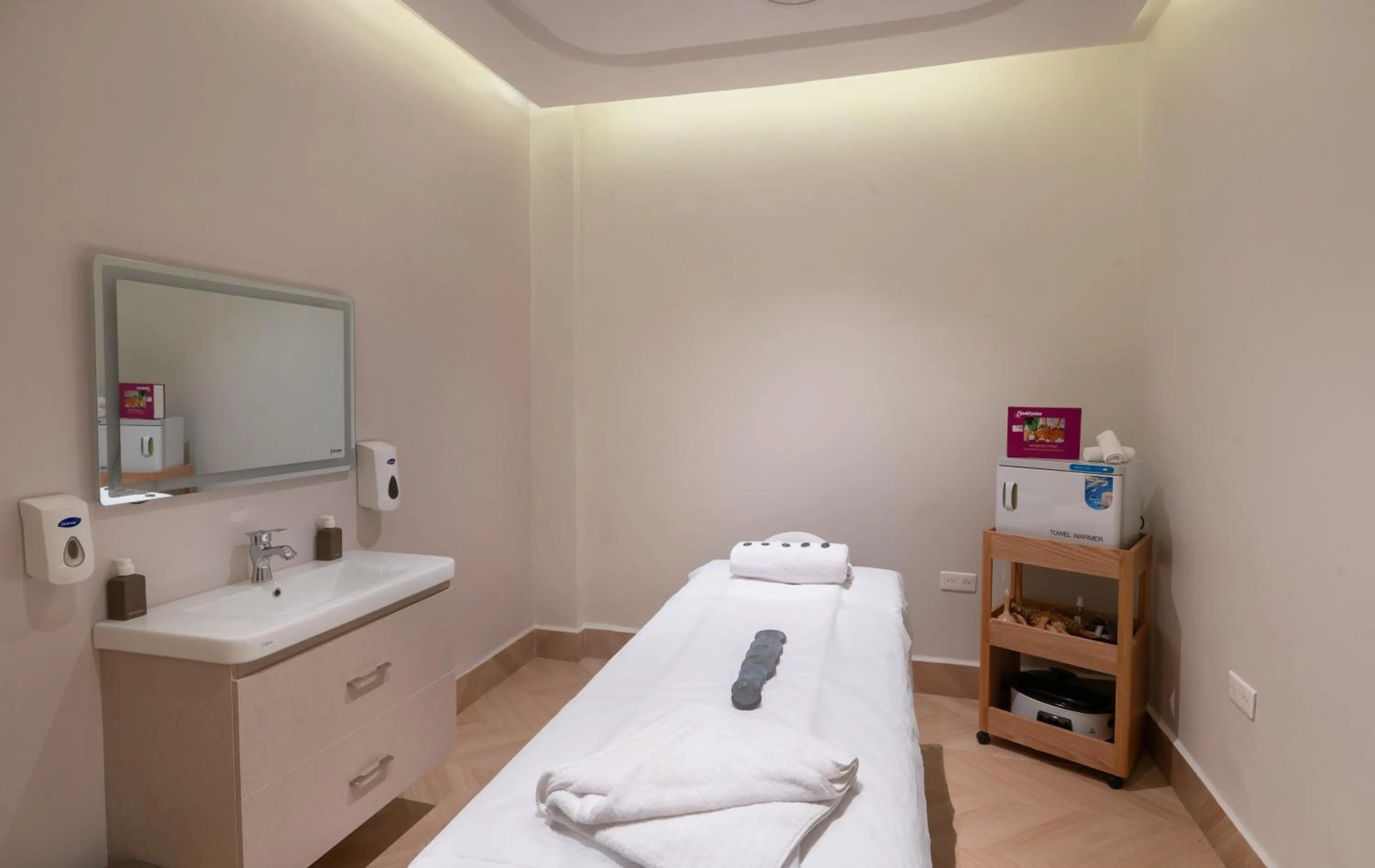 Massage in Pickalbatros Palais Des Roses - Agadir - All Inclusive