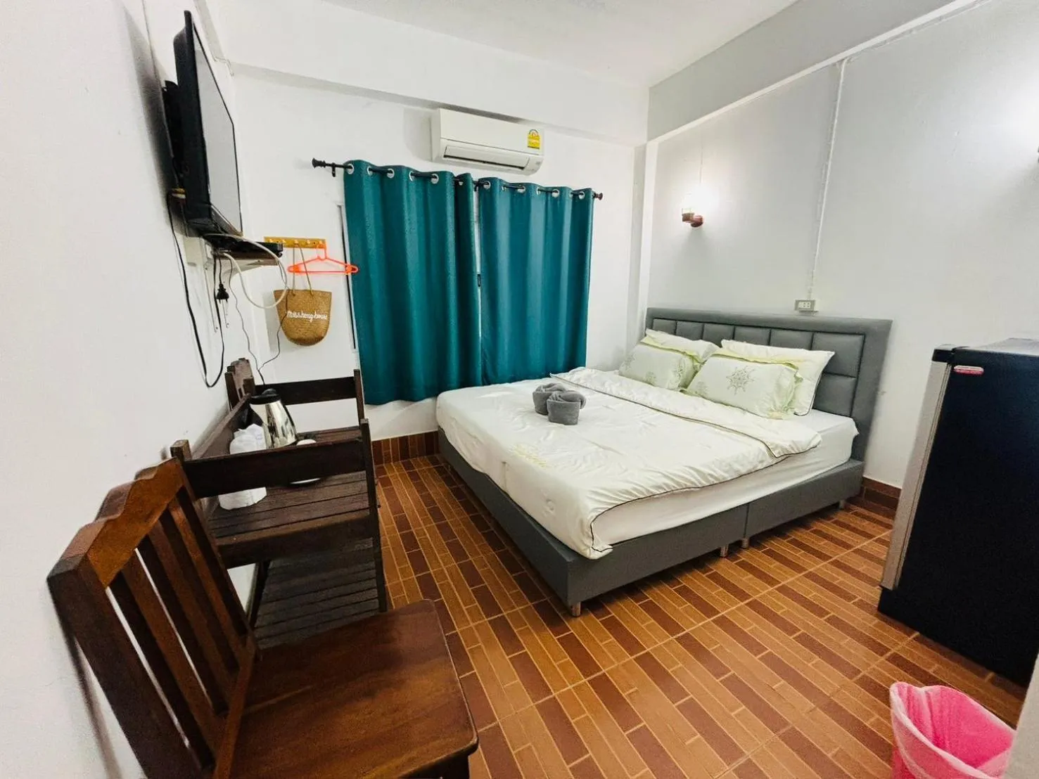 Bed in Miss Hong House