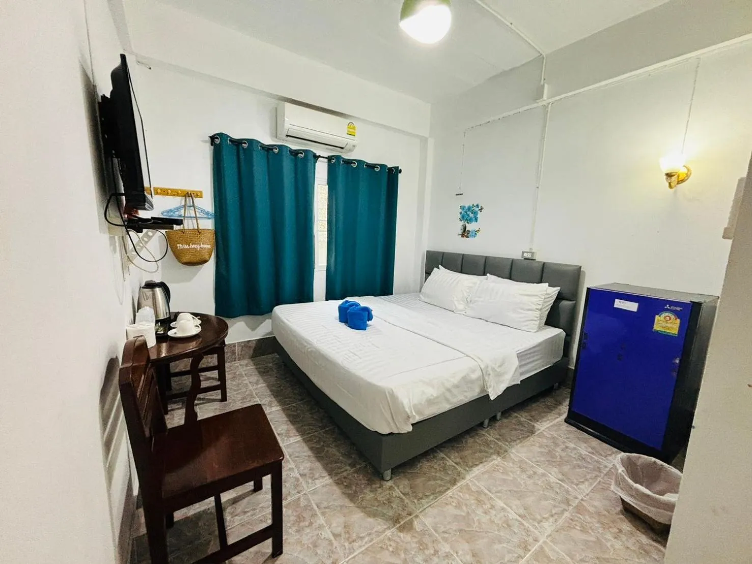 Bed in Miss Hong House