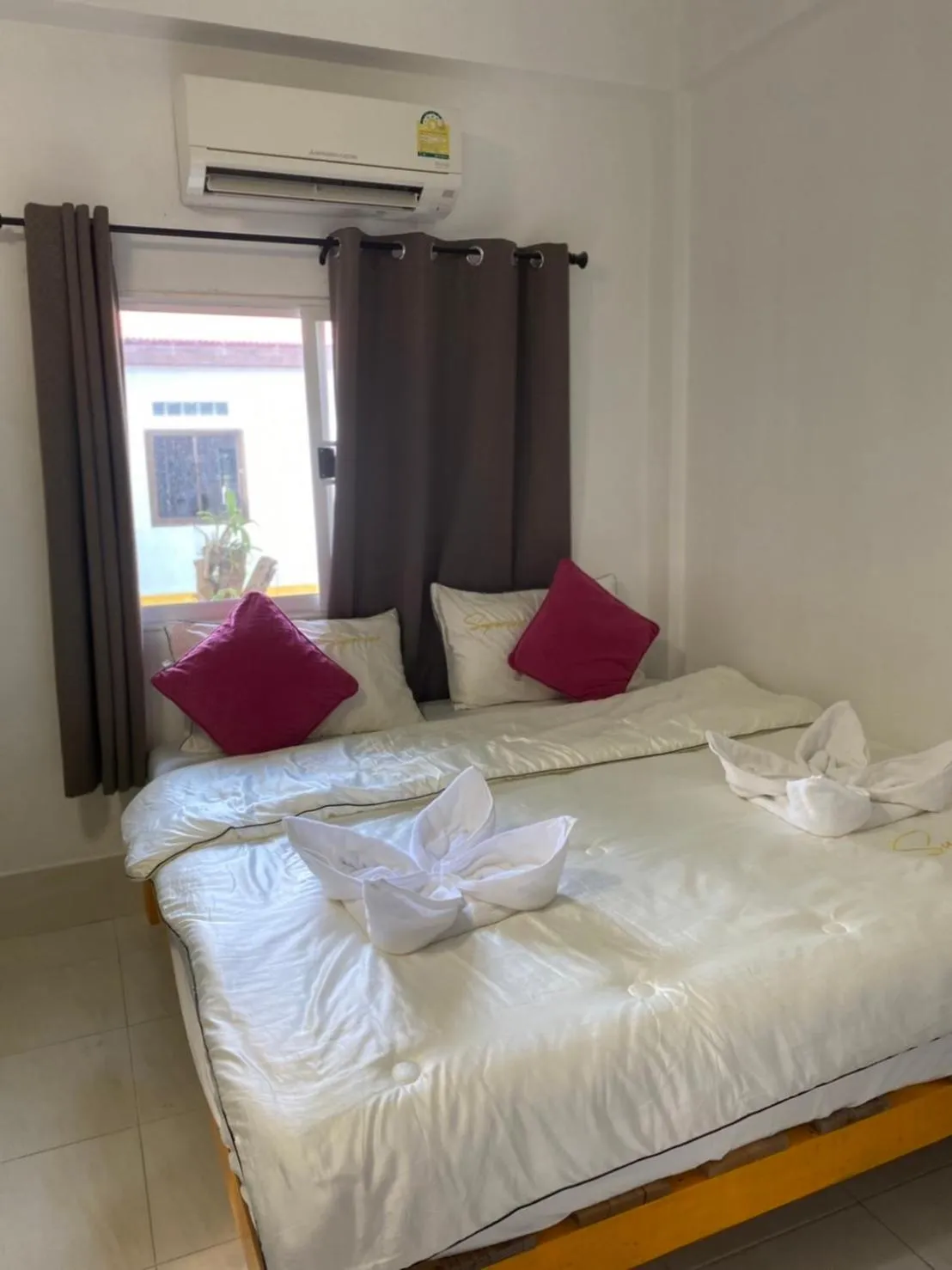 Bed in Miss Hong House