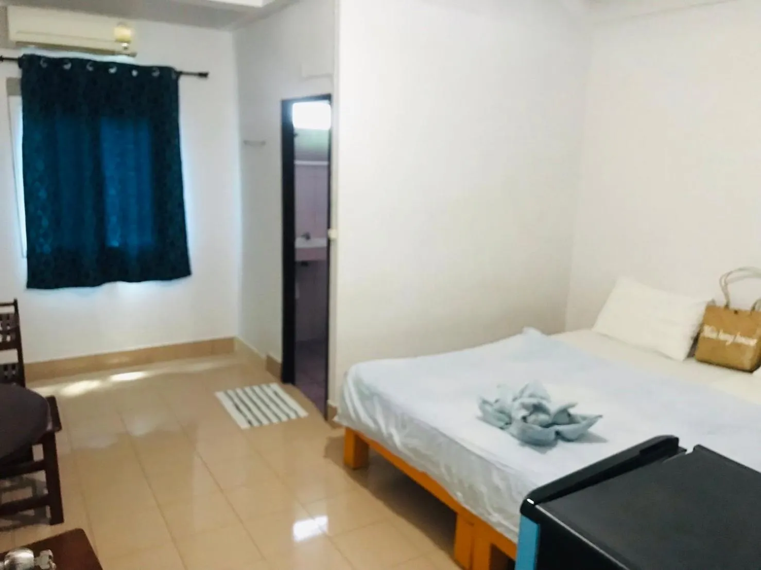 Bed in Miss Hong House