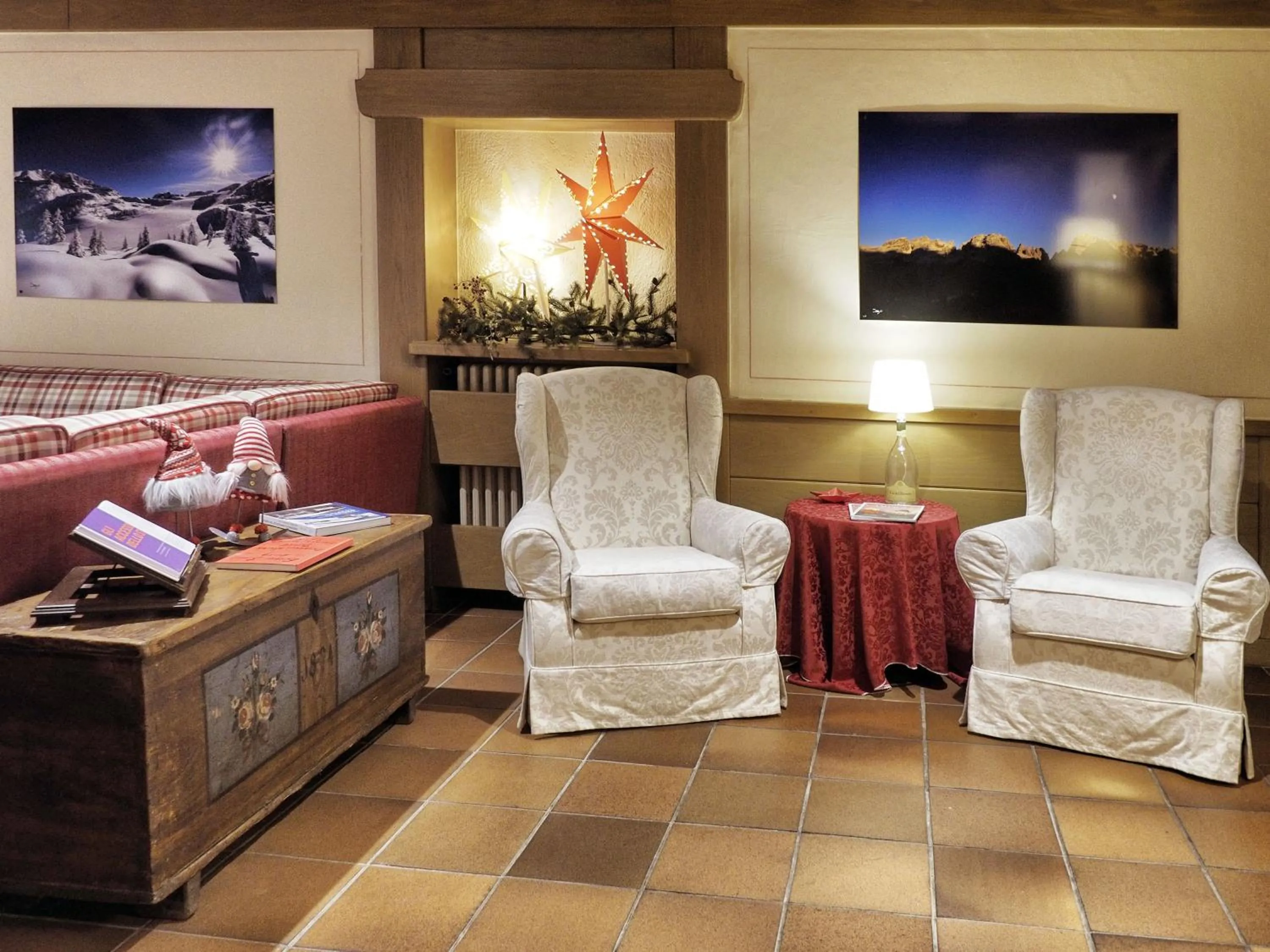 Communal lounge/ TV room in Hotel Bertelli