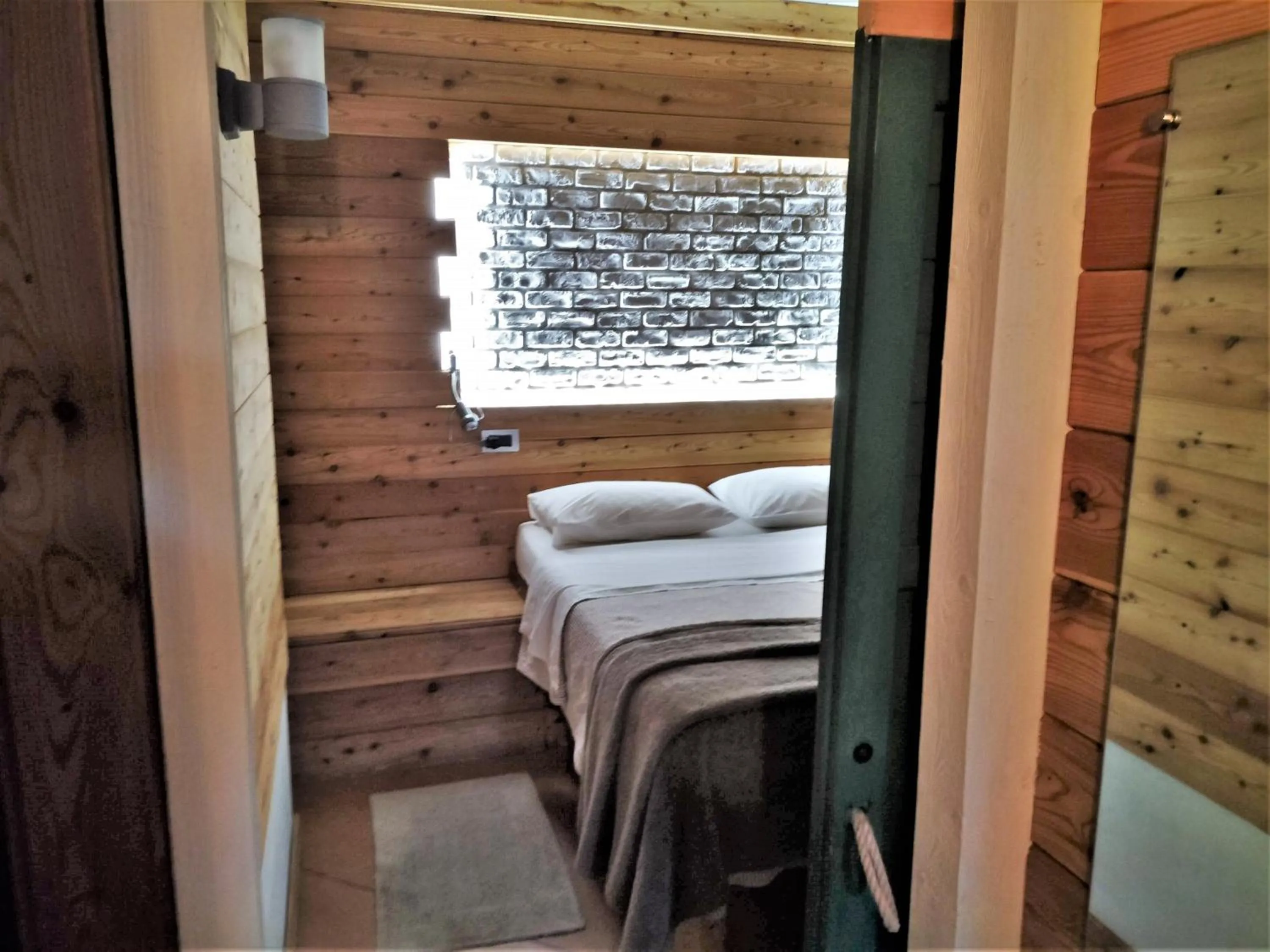 Bed in Ca'Luna Guest House