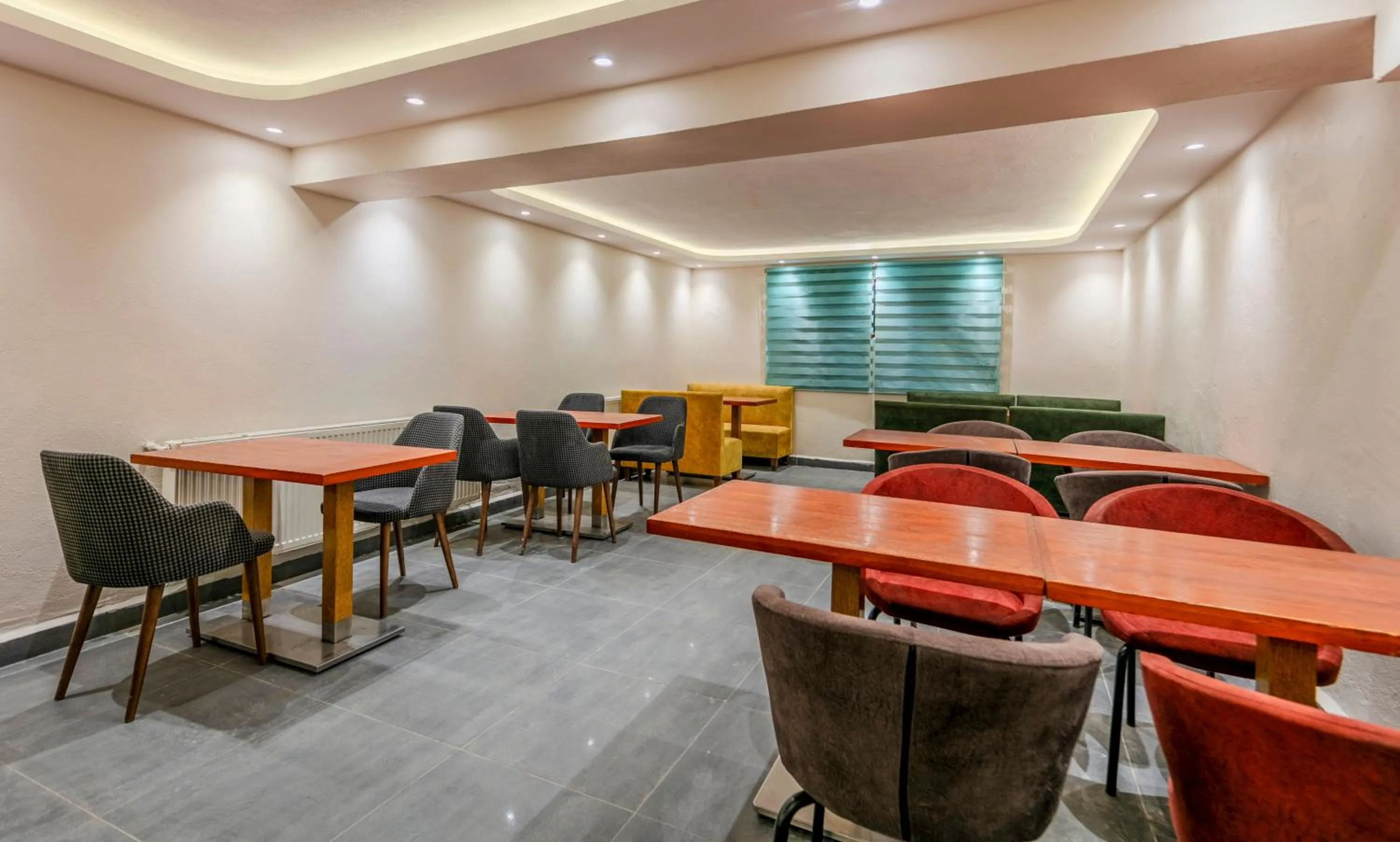 Restaurant/places to eat in Brk Dream Suites Taksim