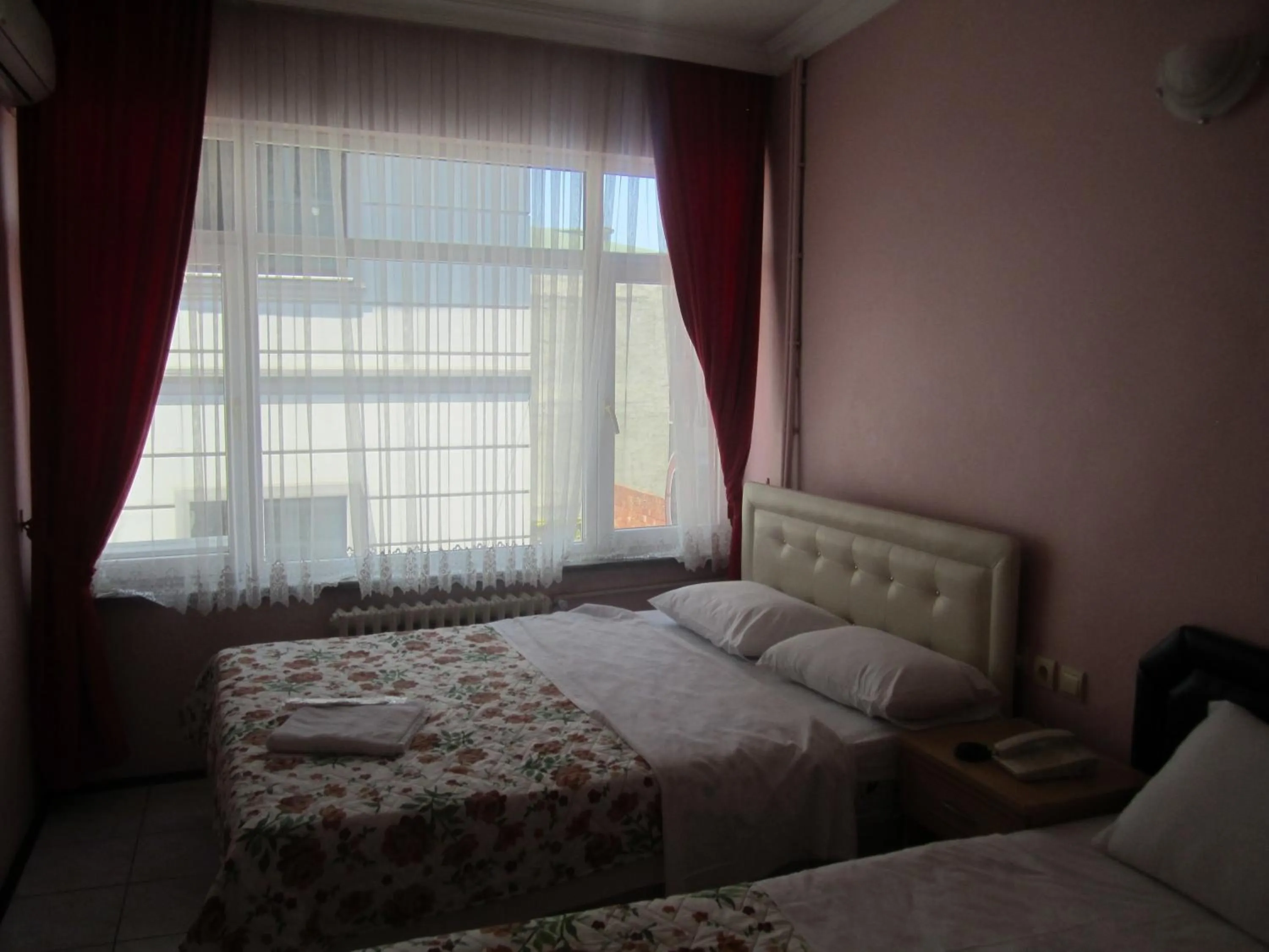 Bedroom in Hotel Efe