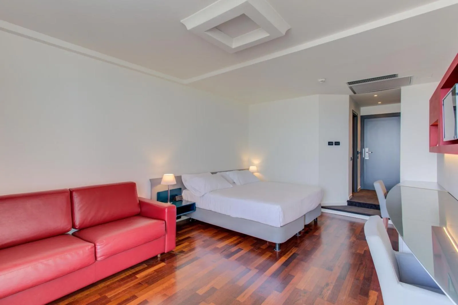 TV and multimedia, Bed in Kursaal Hotel