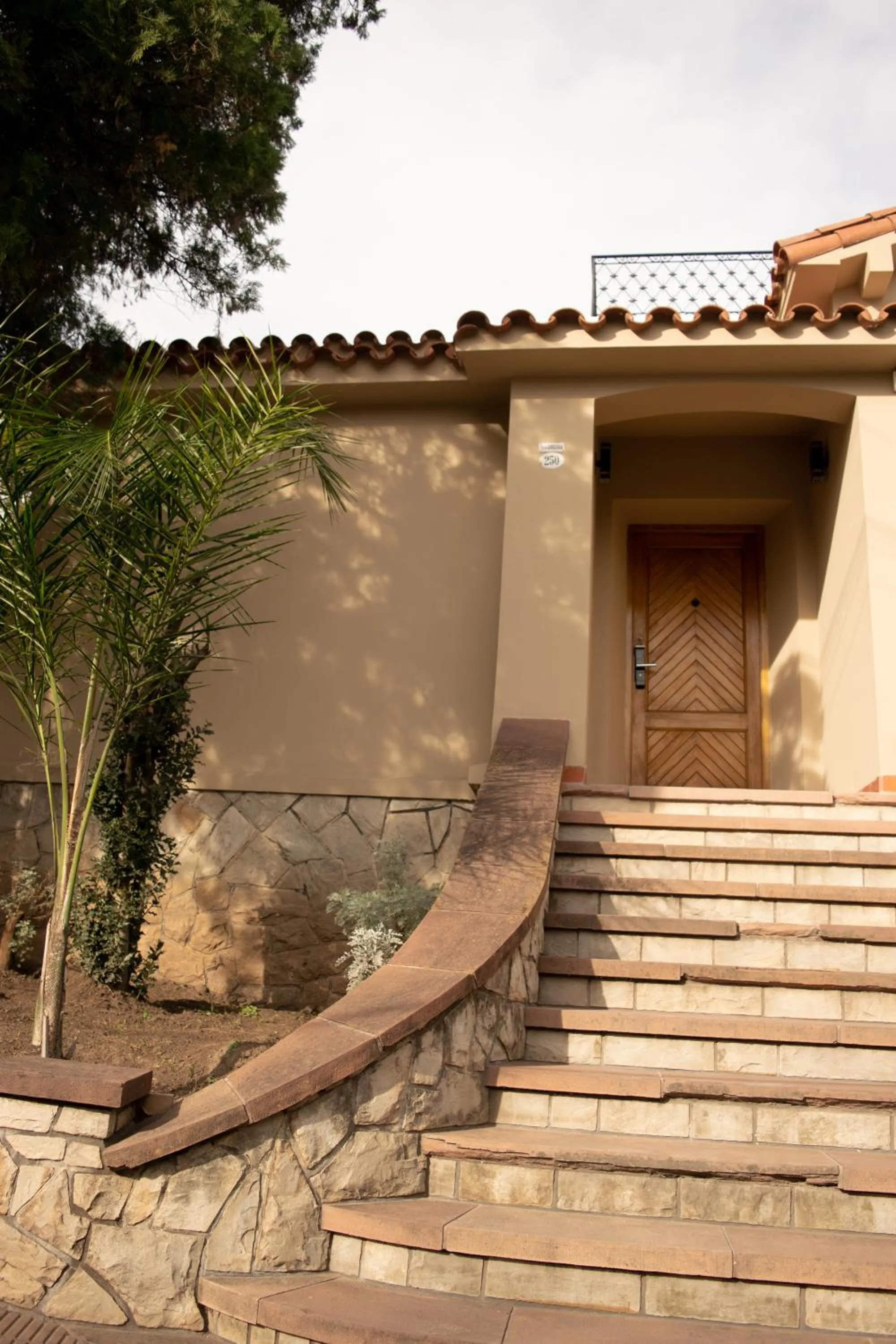 Property building in La Casona del Monumento