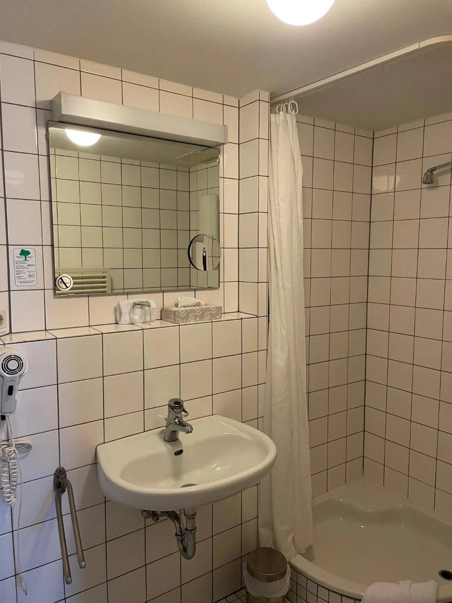 Bathroom in Hotel Corsten