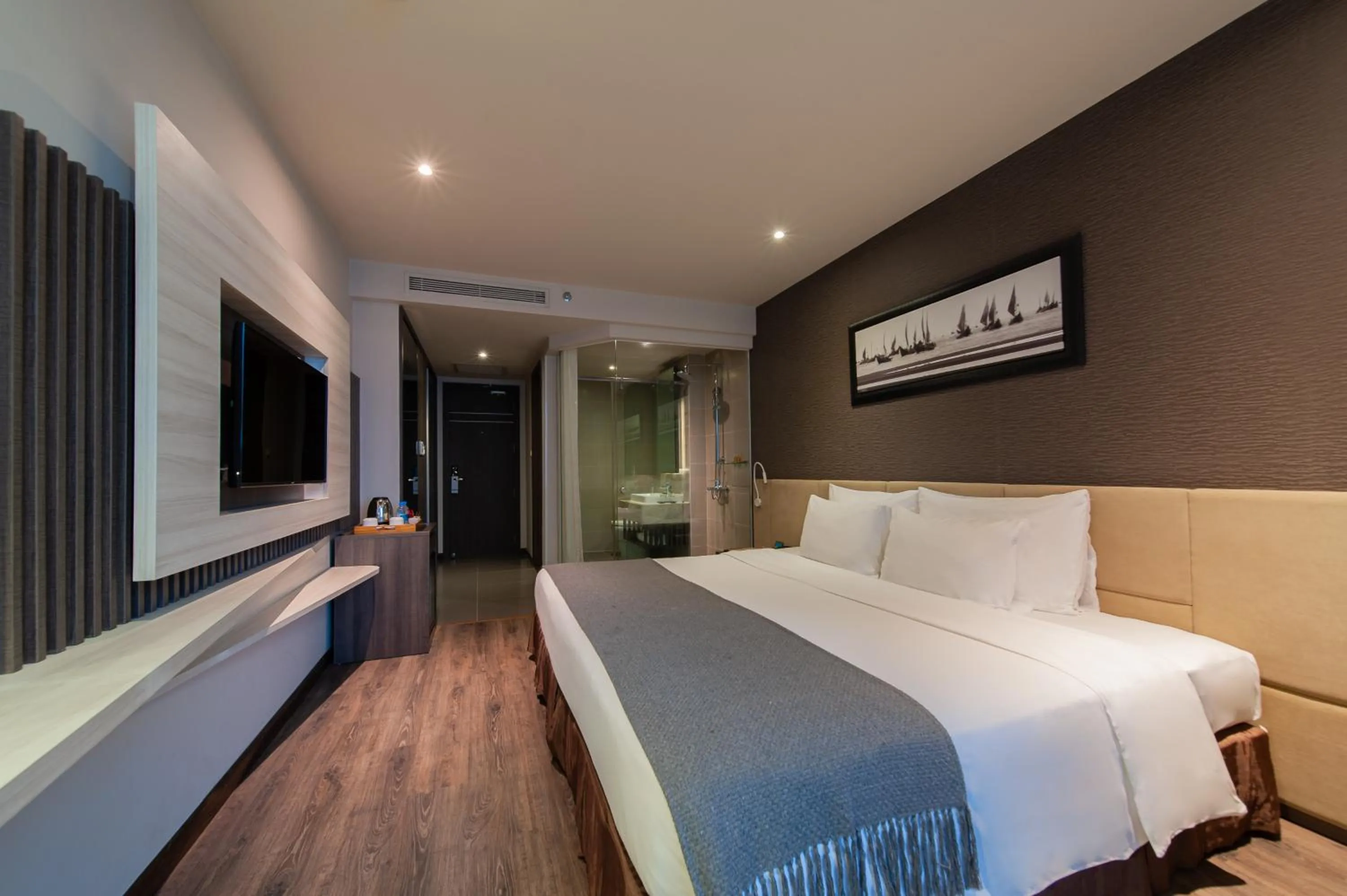 Bed in Alana Nha Trang Beach Hotel