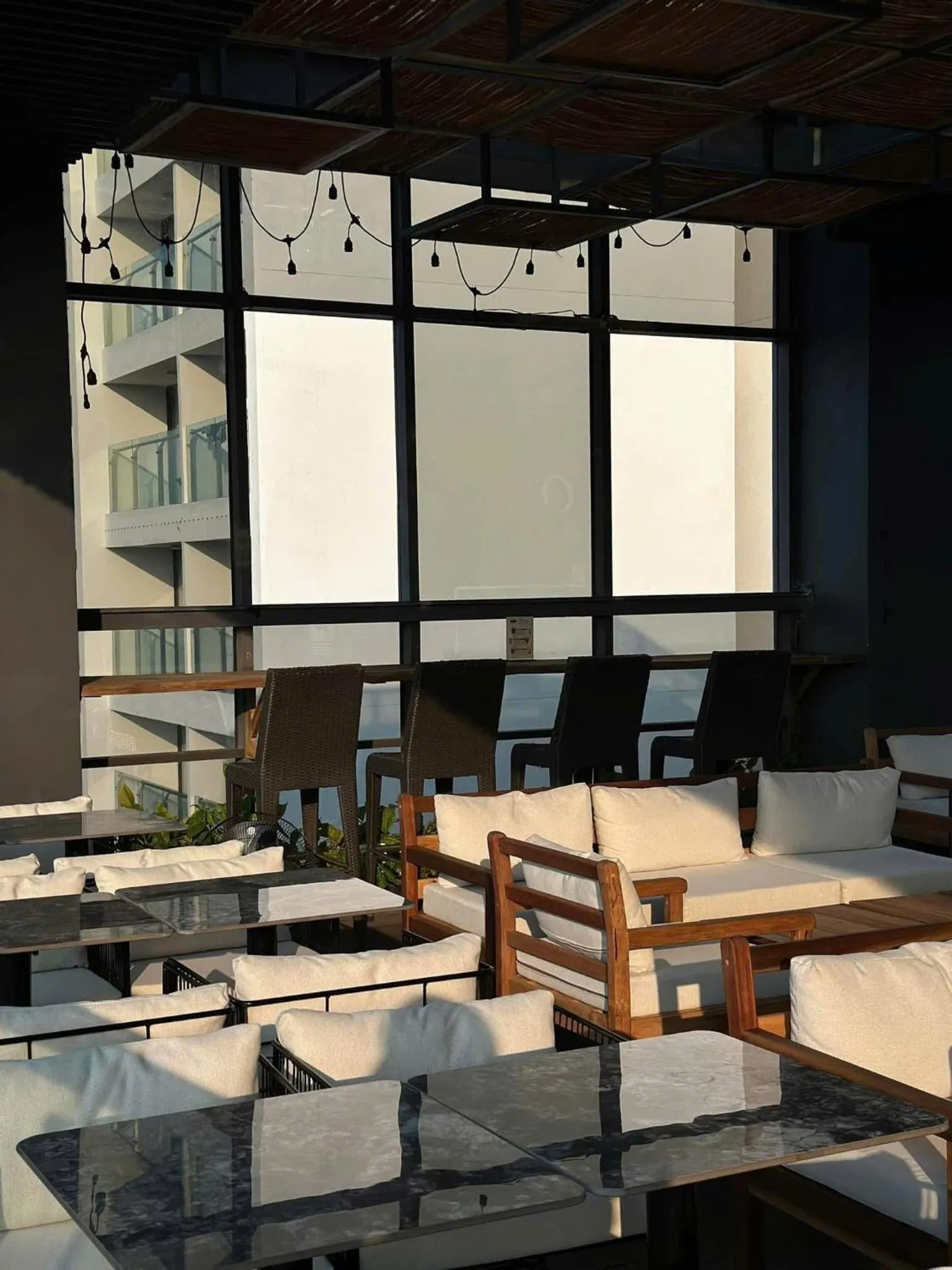 Lounge or bar in Alana Nha Trang Beach Hotel