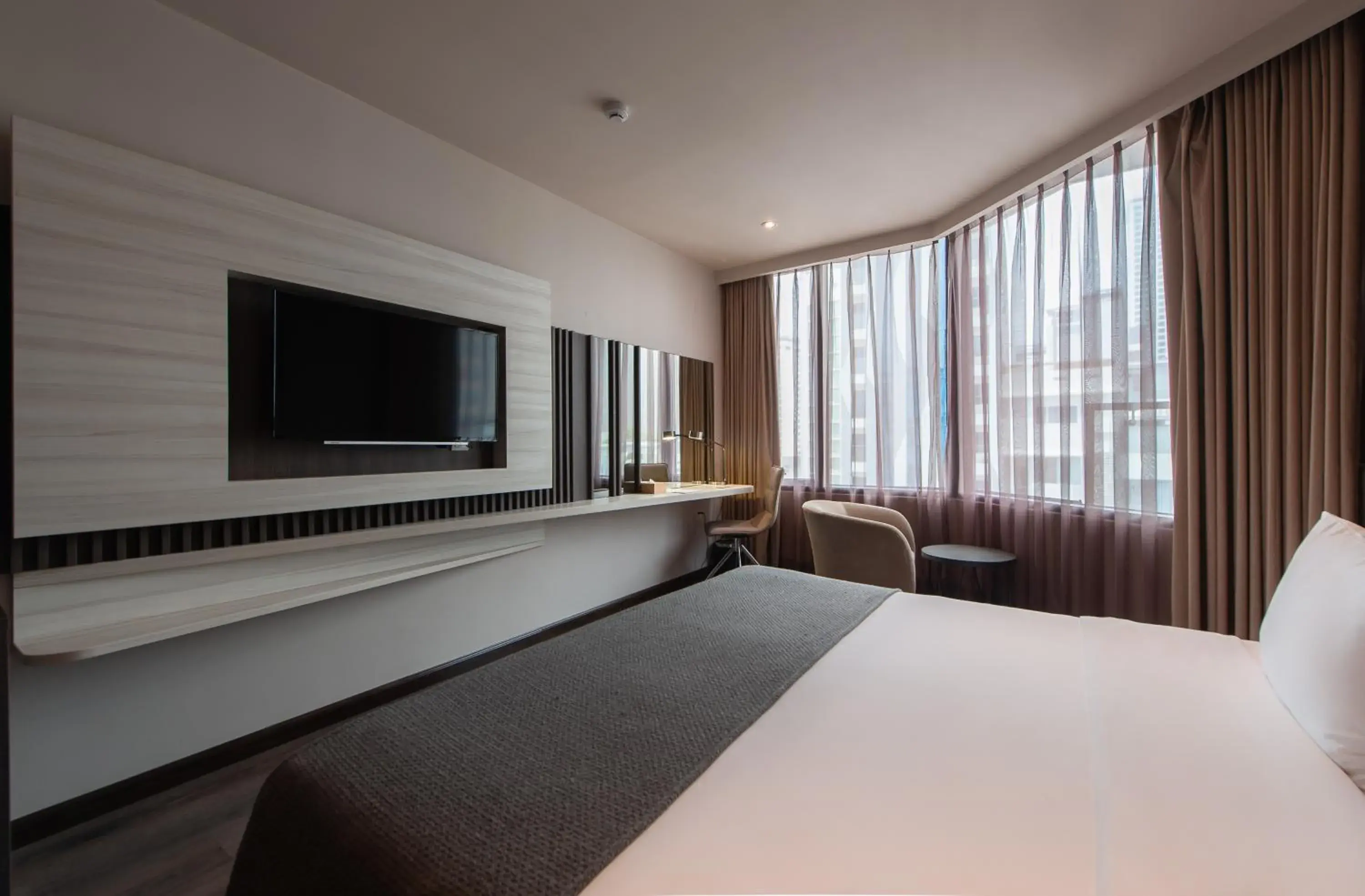 Superior Double Room in Alana Nha Trang Beach Hotel Superior Double Room in Alana Nha Trang Beach Hotel