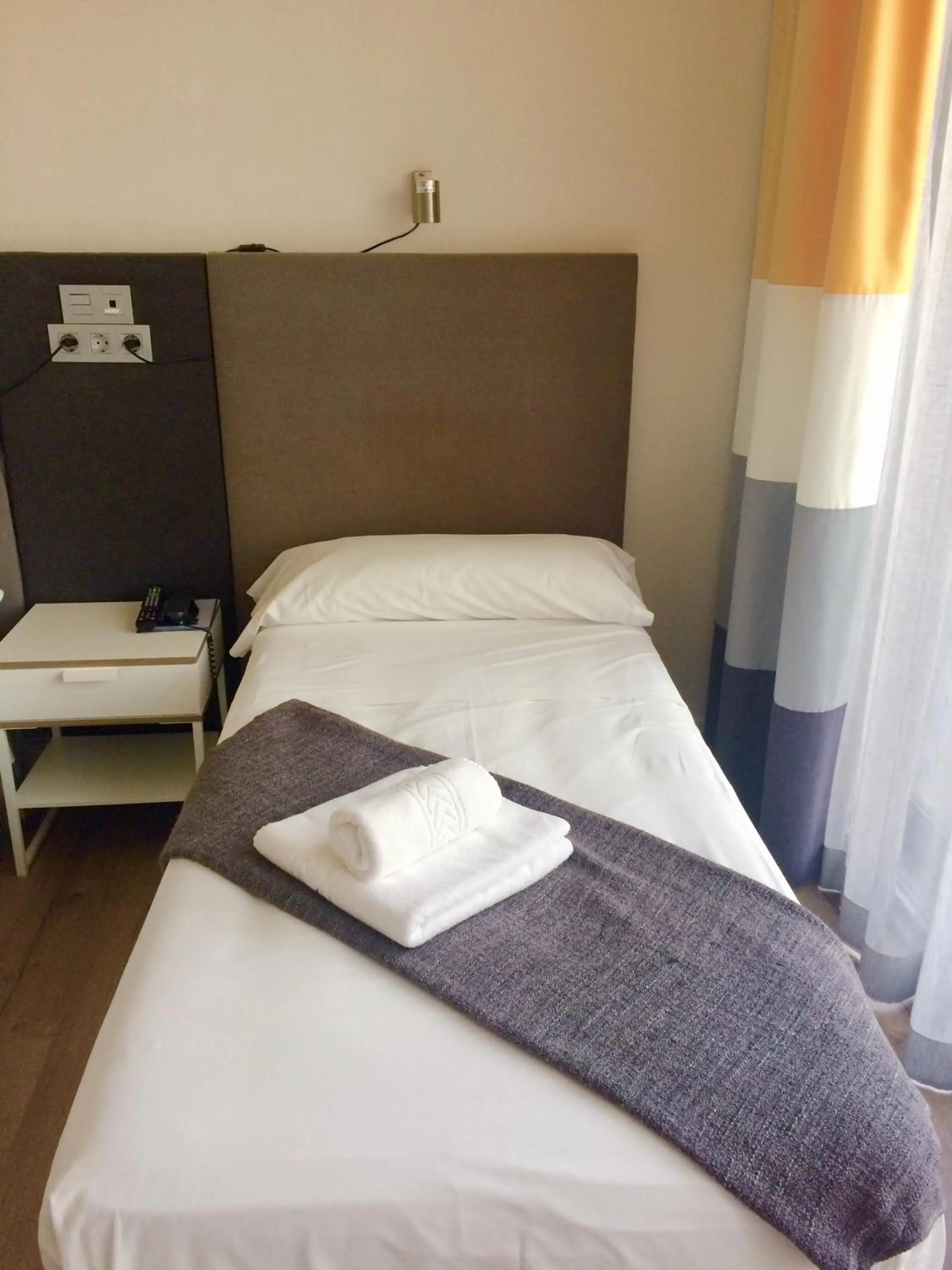 Bed in Royal Tennis Club