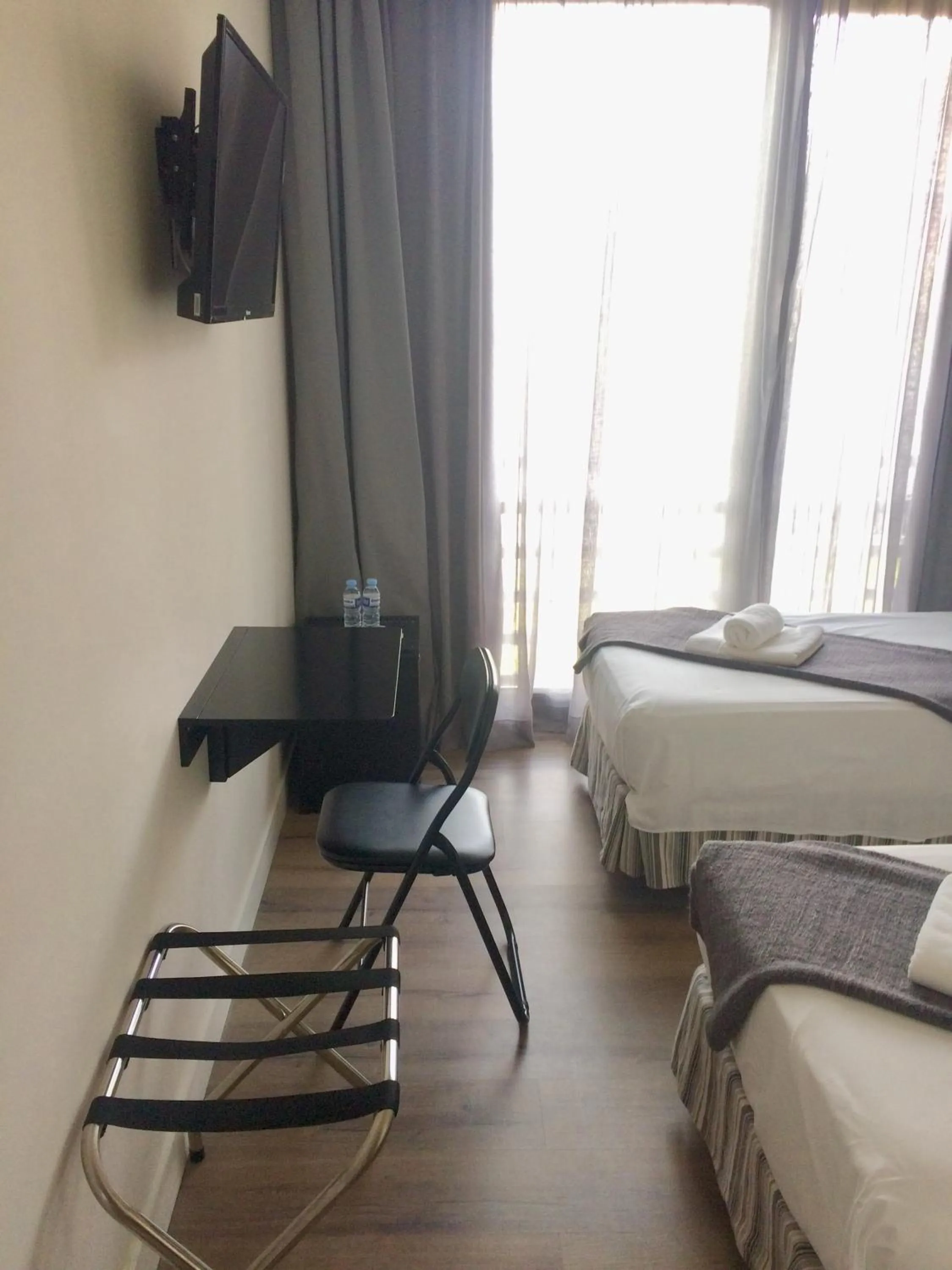 TV/Entertainment Center in Royal Tennis Club