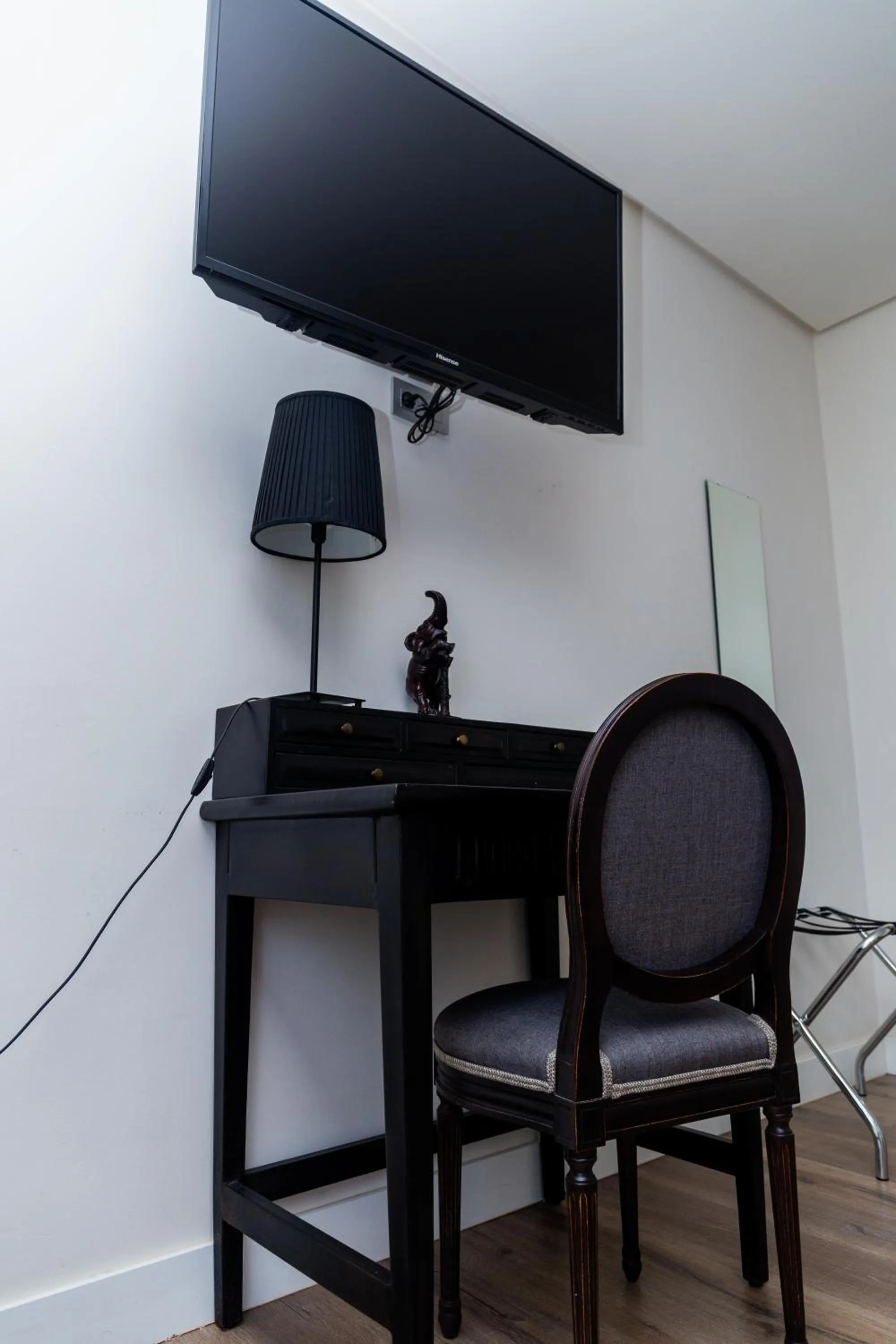 TV/Entertainment Center in Royal Tennis Club