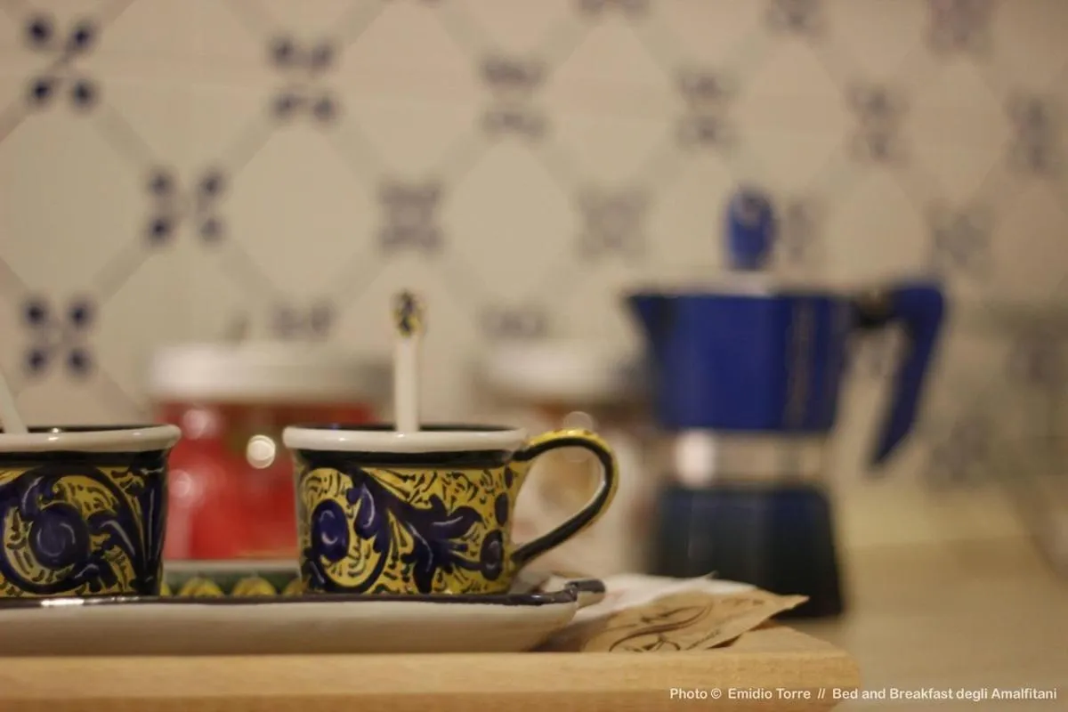 Decorative detail in B&B degli Amalfitani