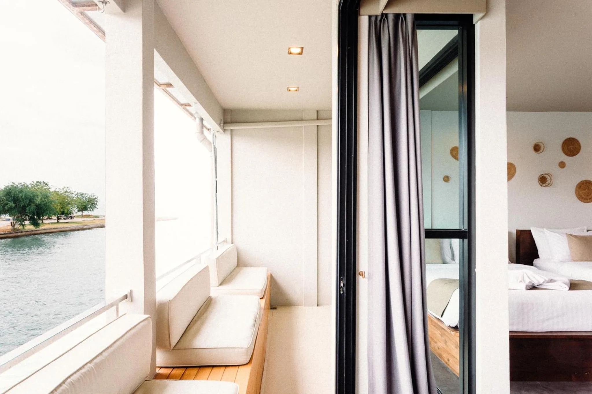 Bed in Baan Tah On The Sea