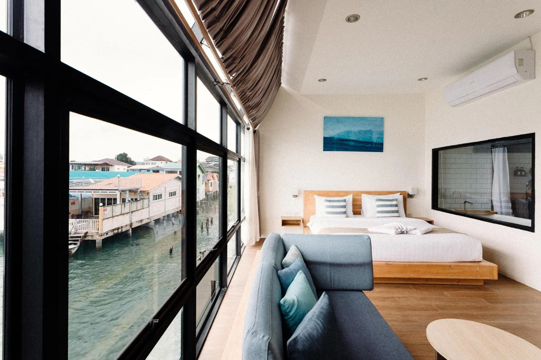 Bed in Baan Tah On The Sea