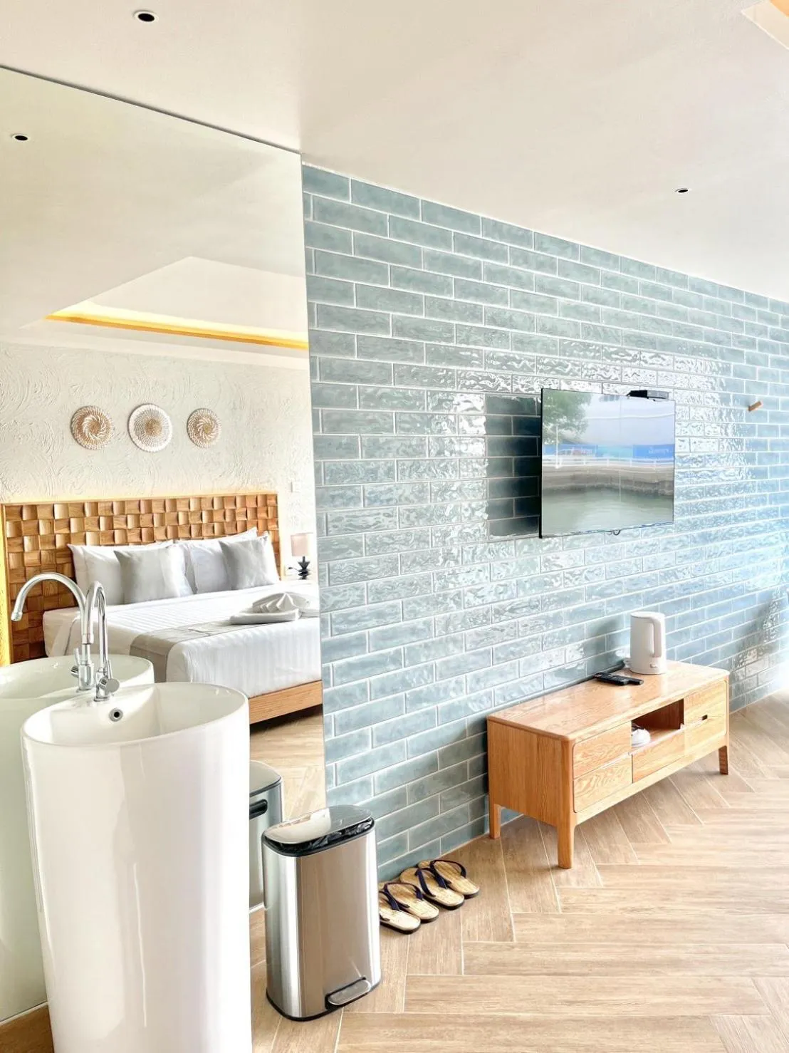 Bed in Baan Tah On The Sea