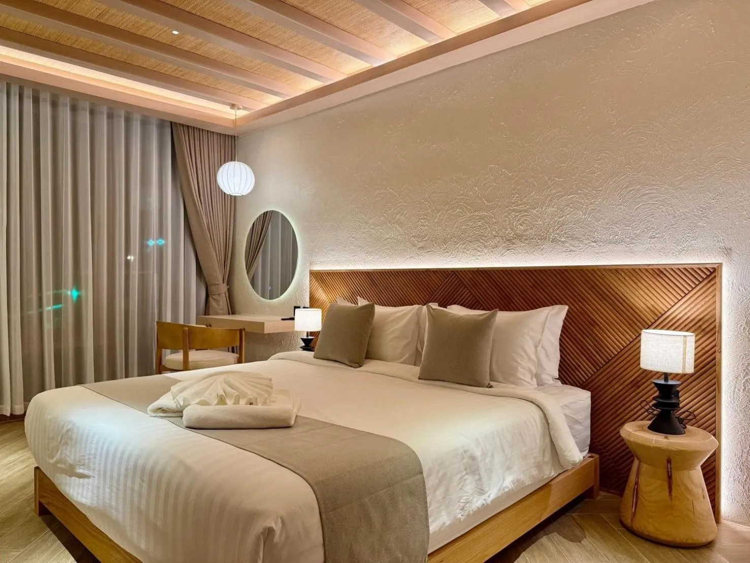 Bed in Baan Tah On The Sea