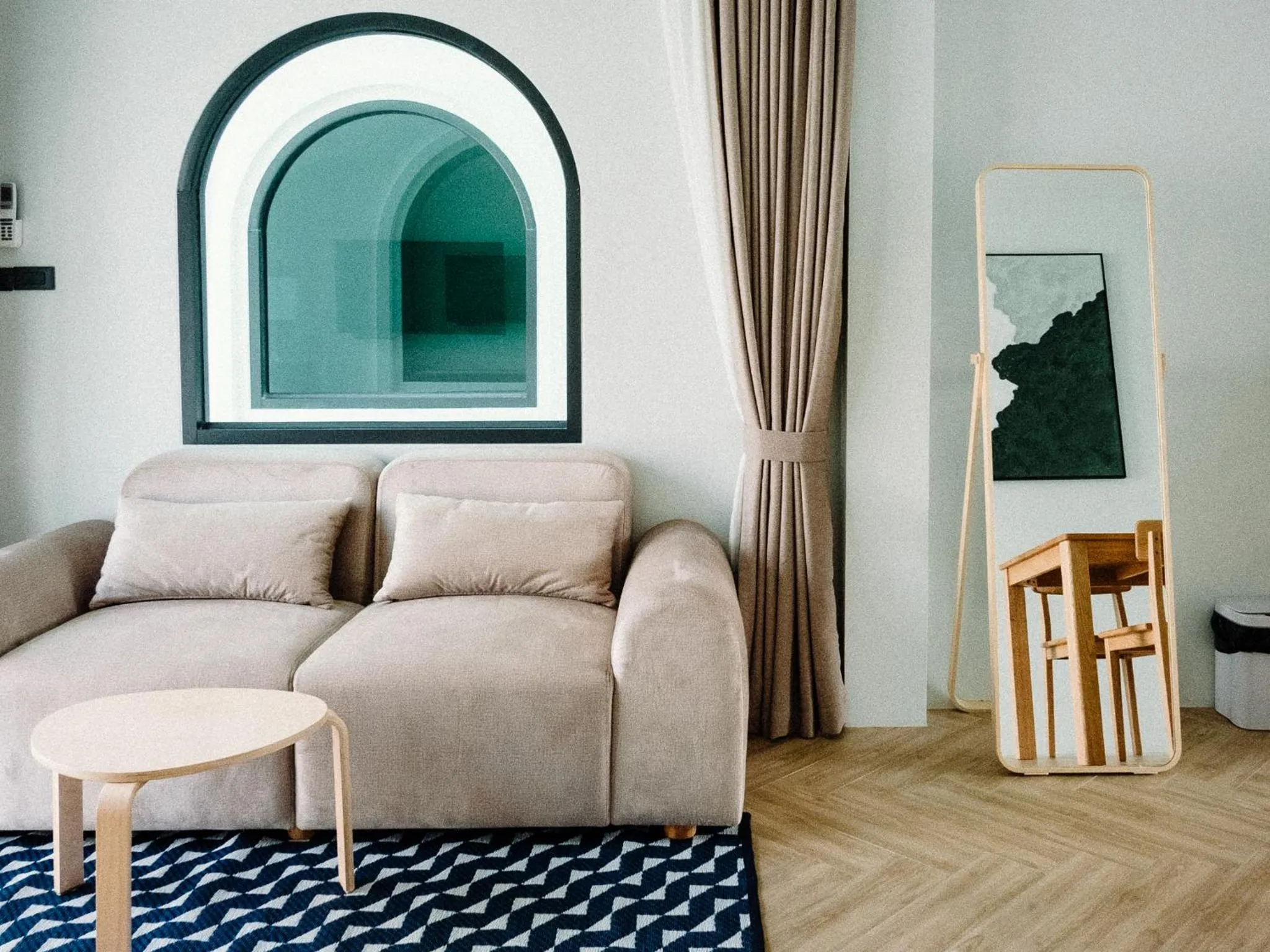 Living room in Baan Tah On The Sea