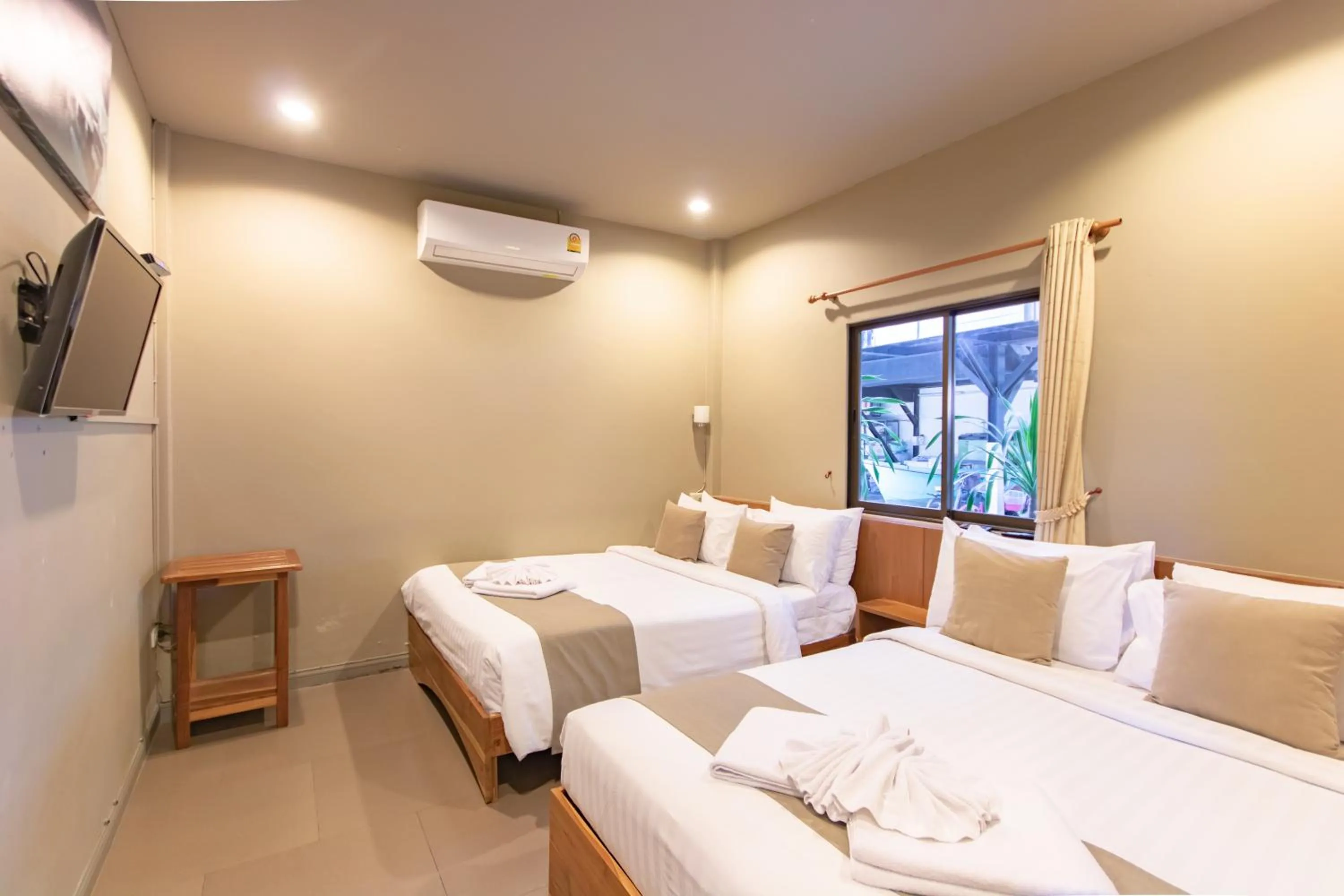 Bed in Baan Tah On The Sea