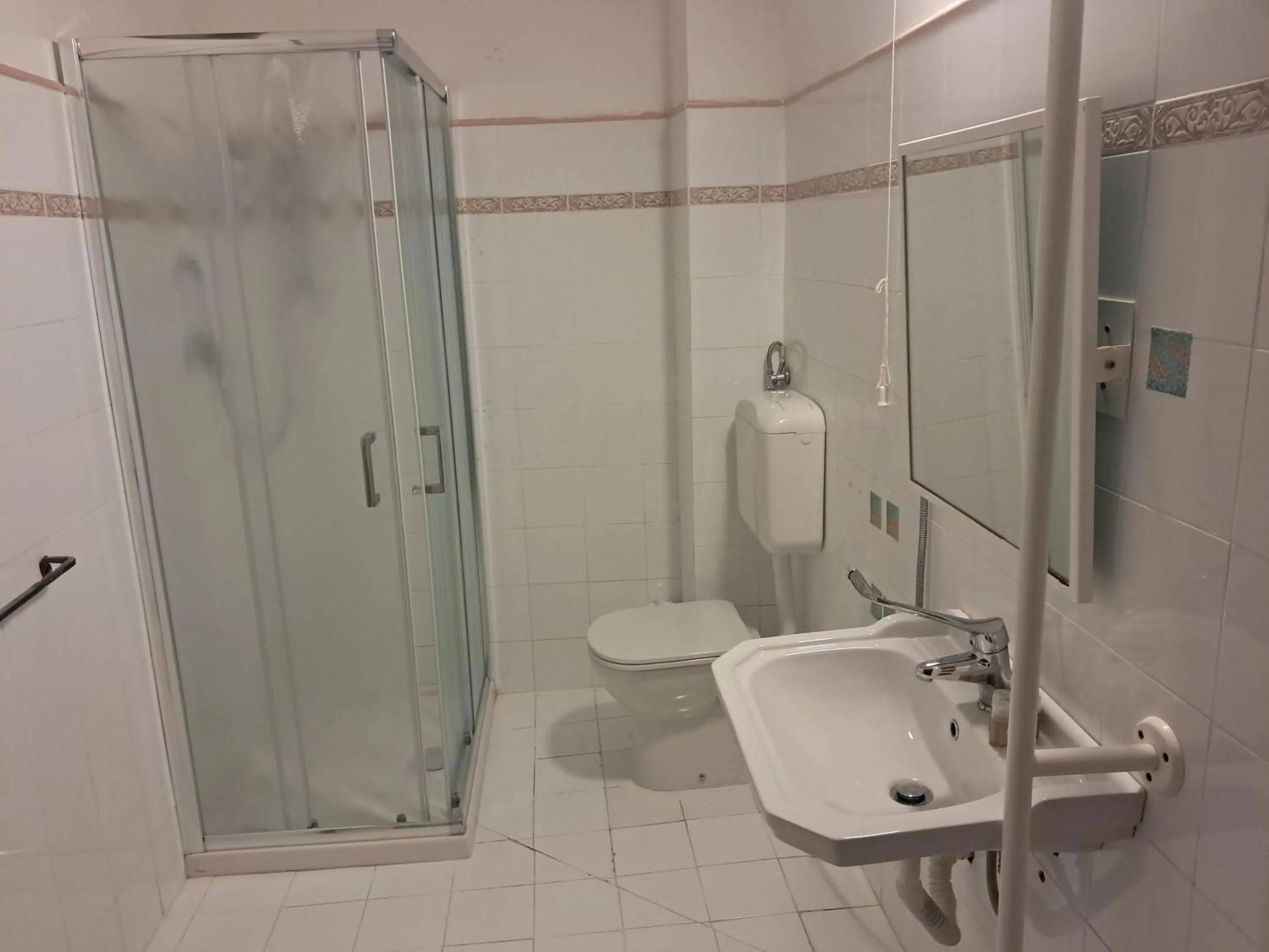 Bathroom in Castello Di Giomici