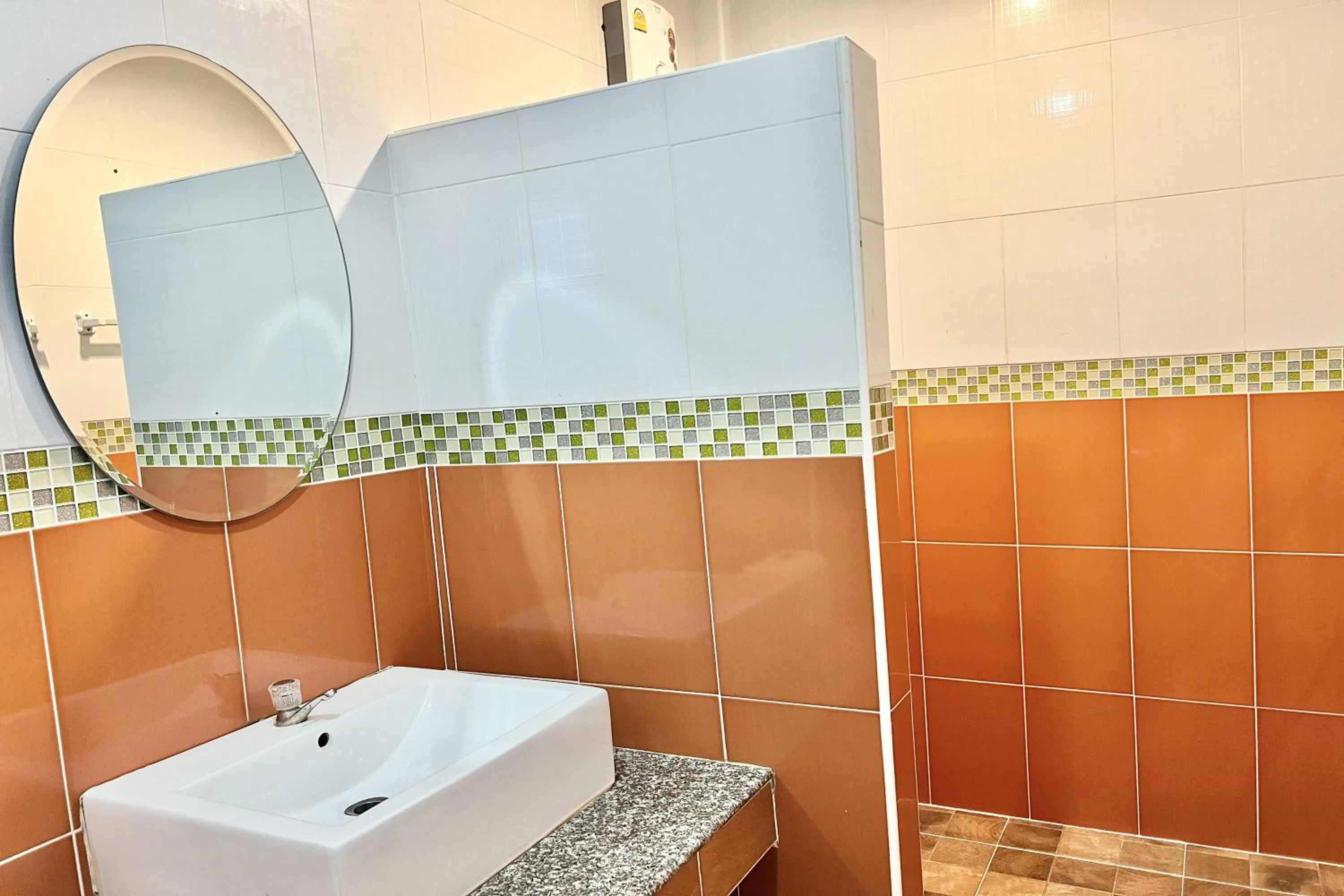 Bathroom in Full House Udon