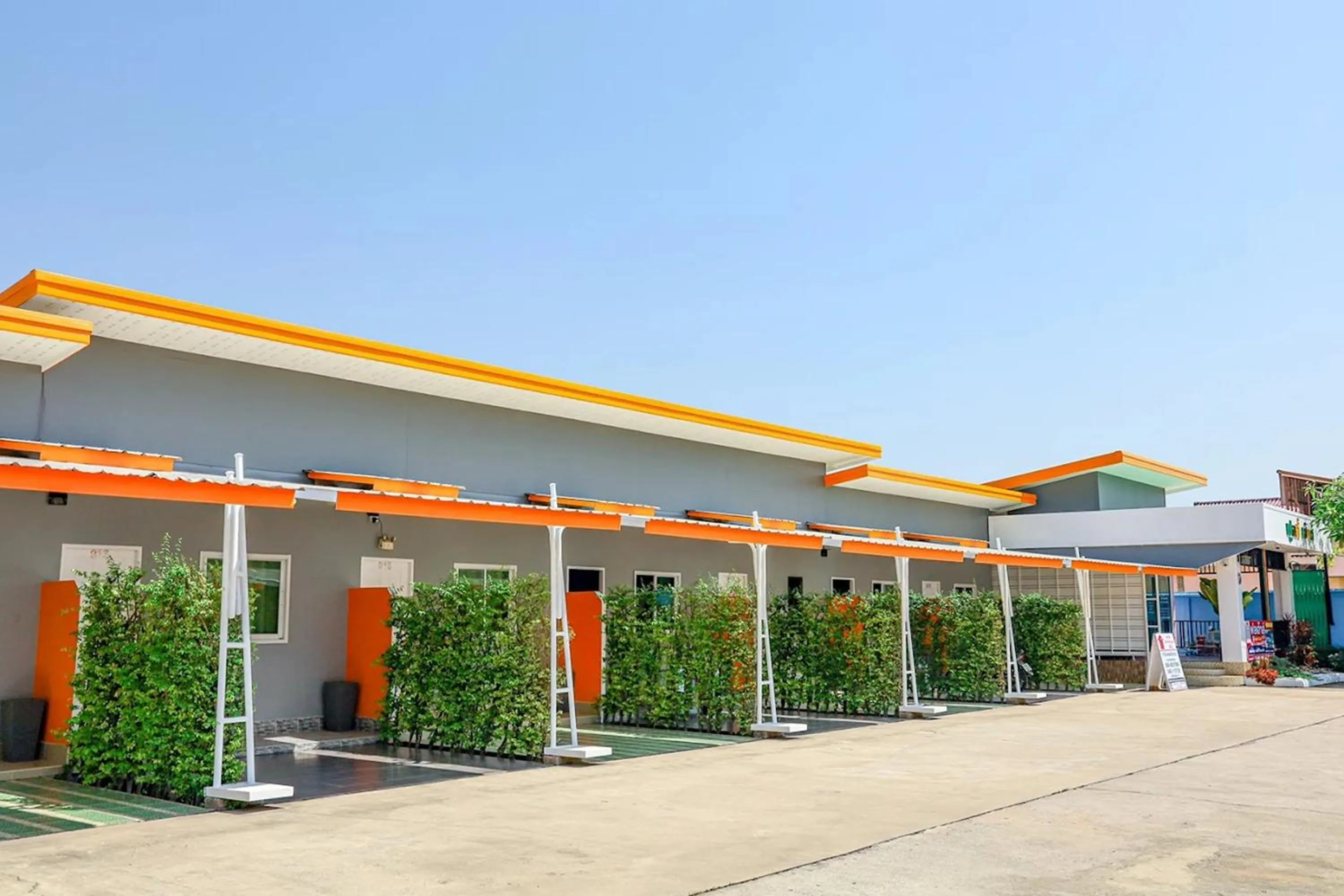 Property building in Full House Udon