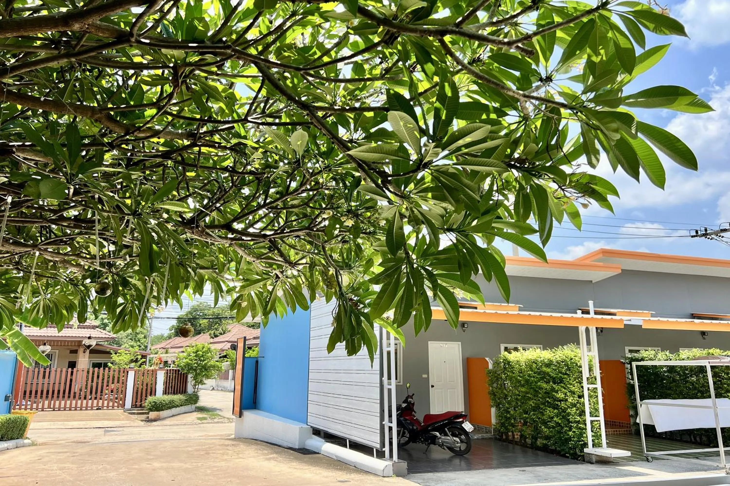 Property building in Full House Udon