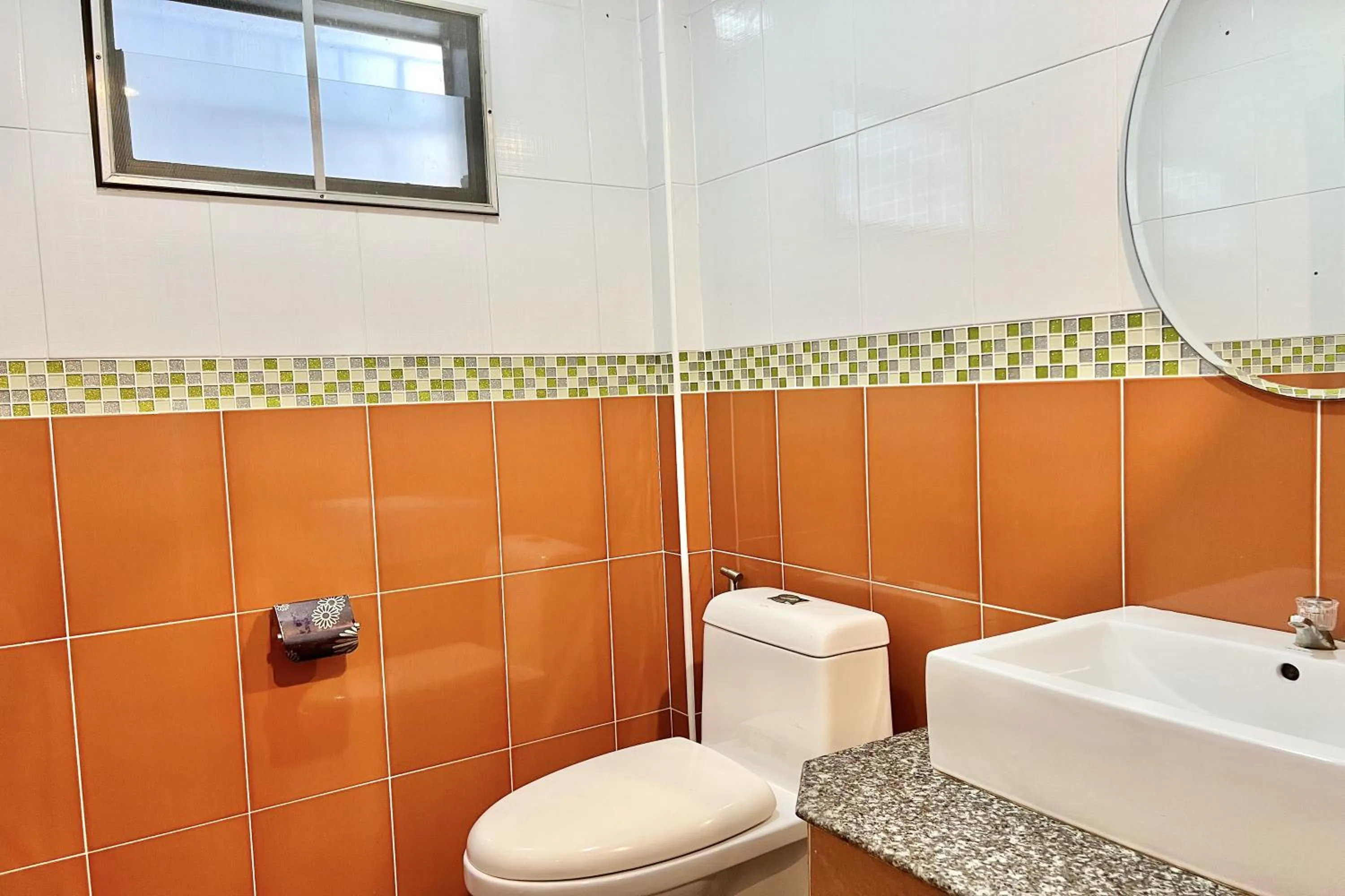 Bathroom in Full House Udon