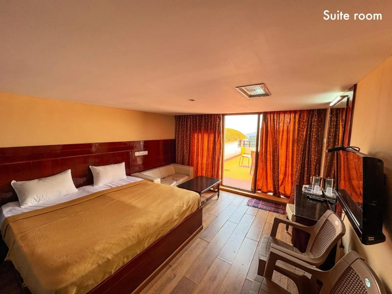 Bed in Kodai Cool Stay Home