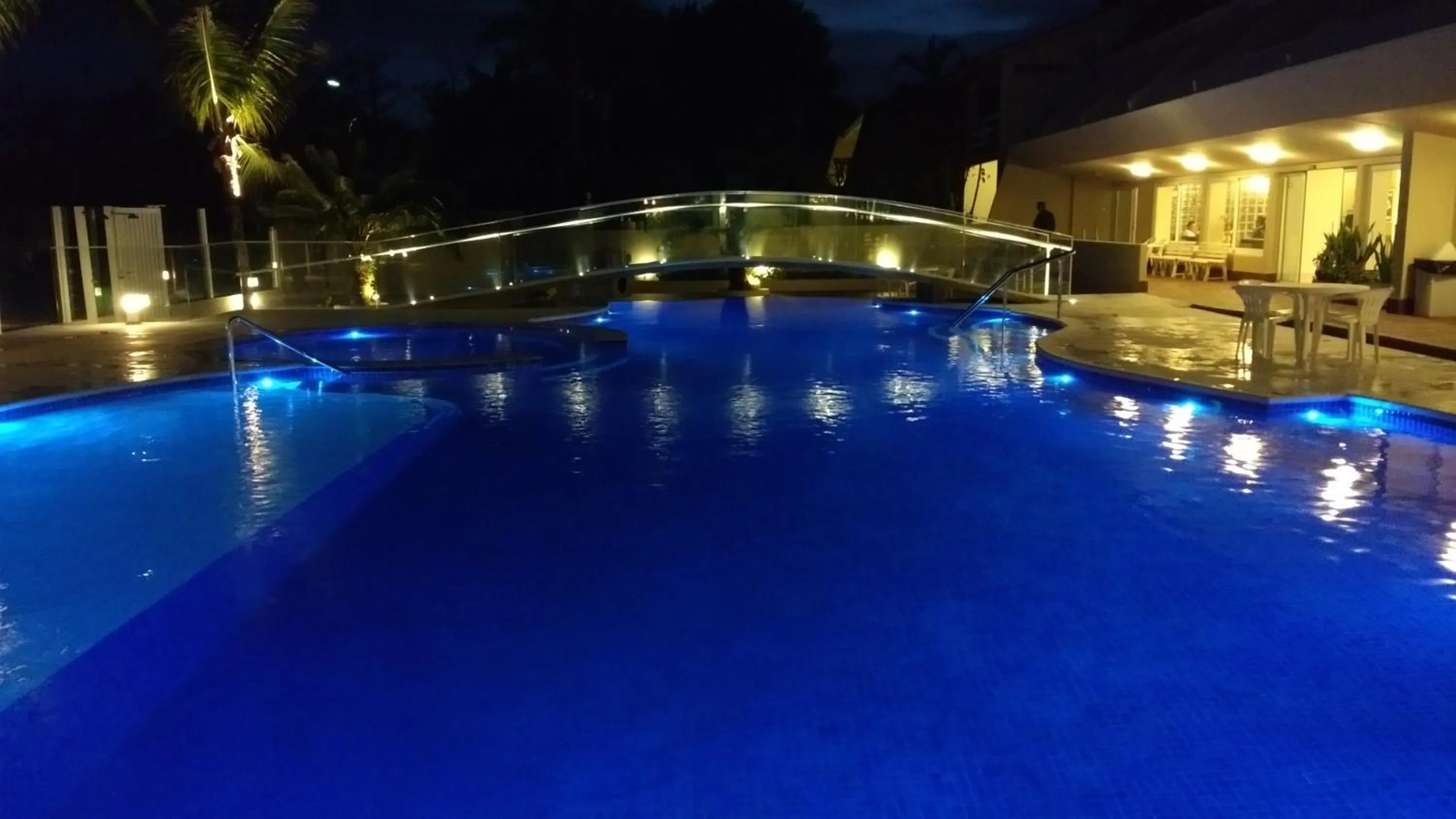 Swimming pool in Kaakupe Praia Hotel