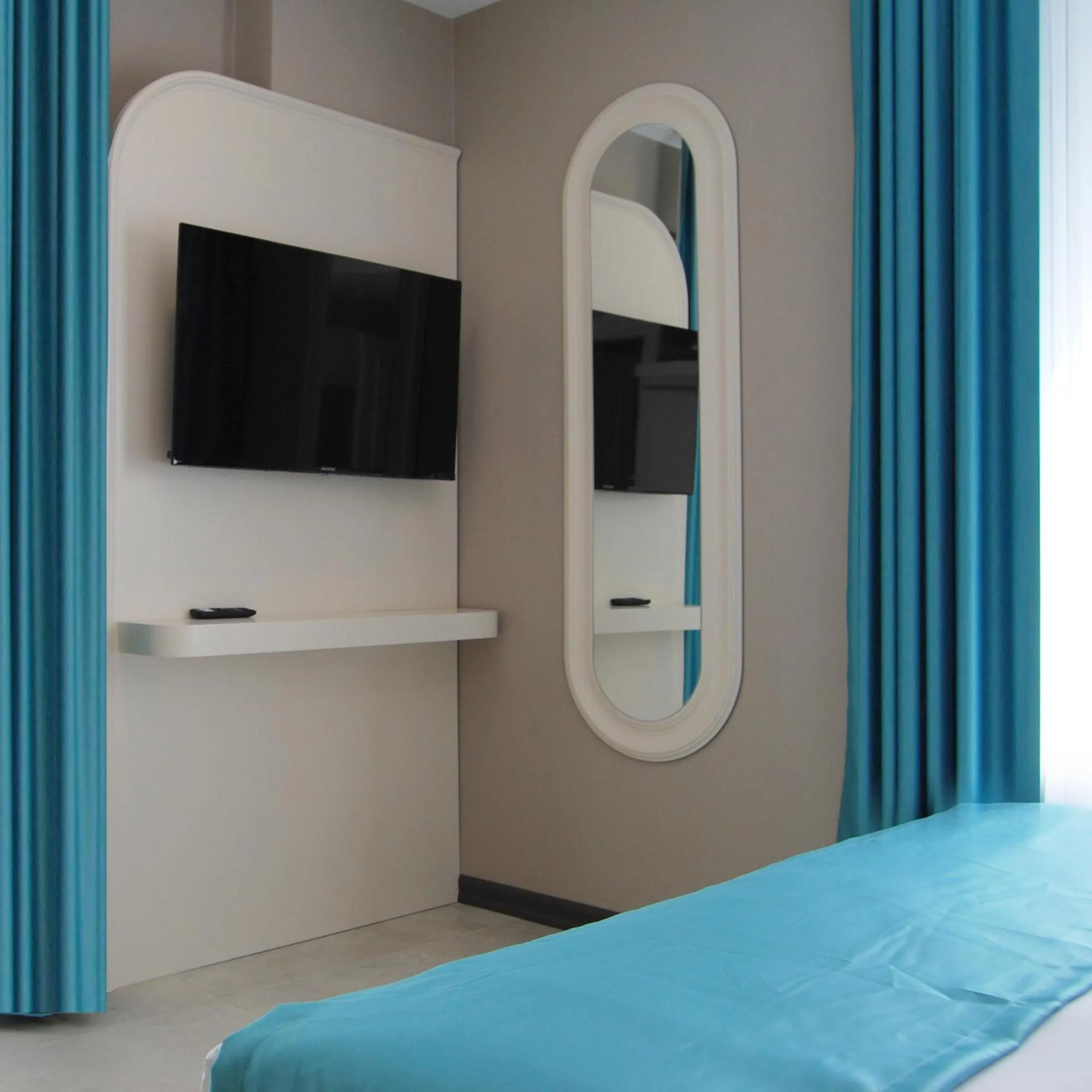 TV and multimedia, Bed in CONCEPT PERA Hotel