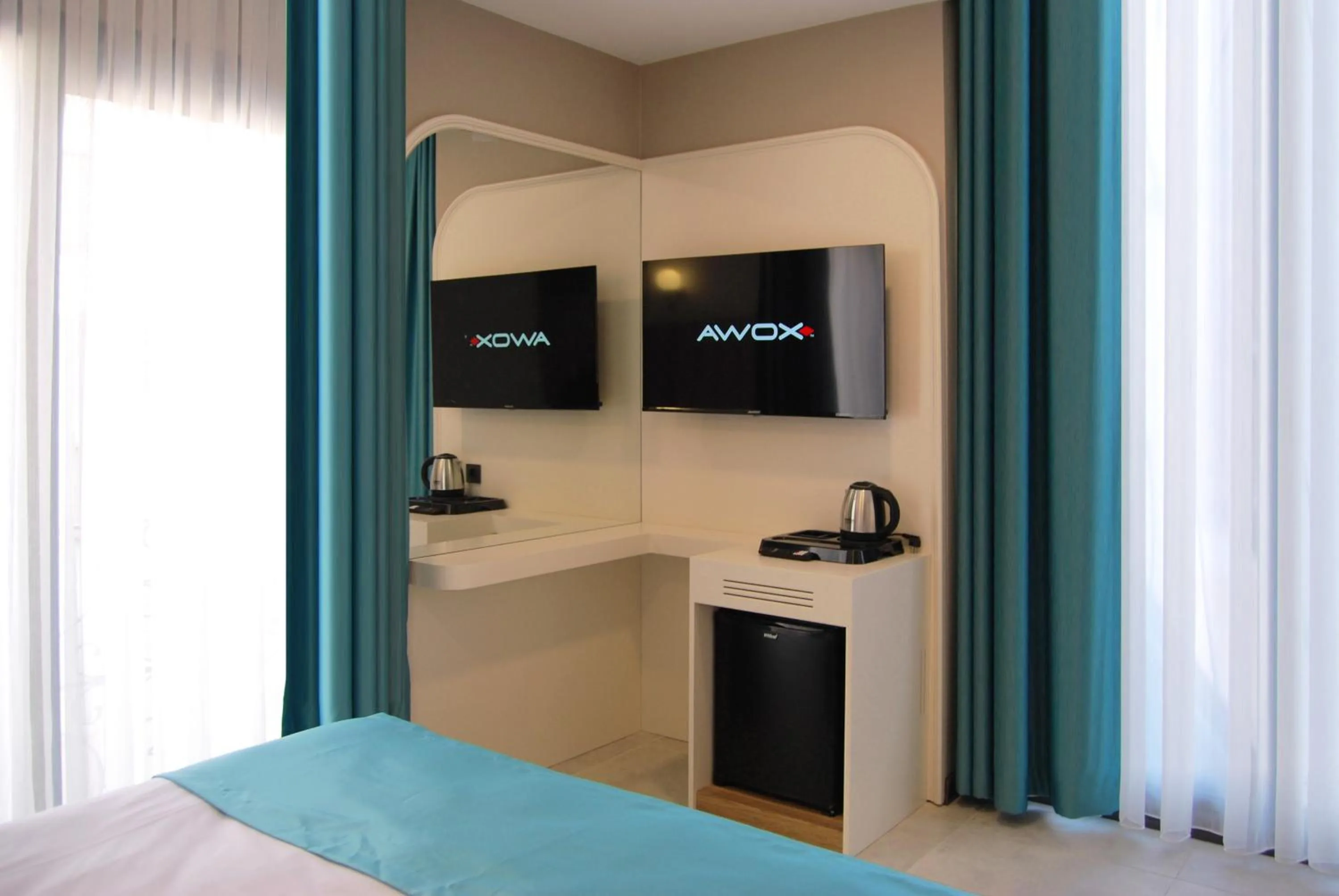 TV and multimedia in CONCEPT PERA Hotel