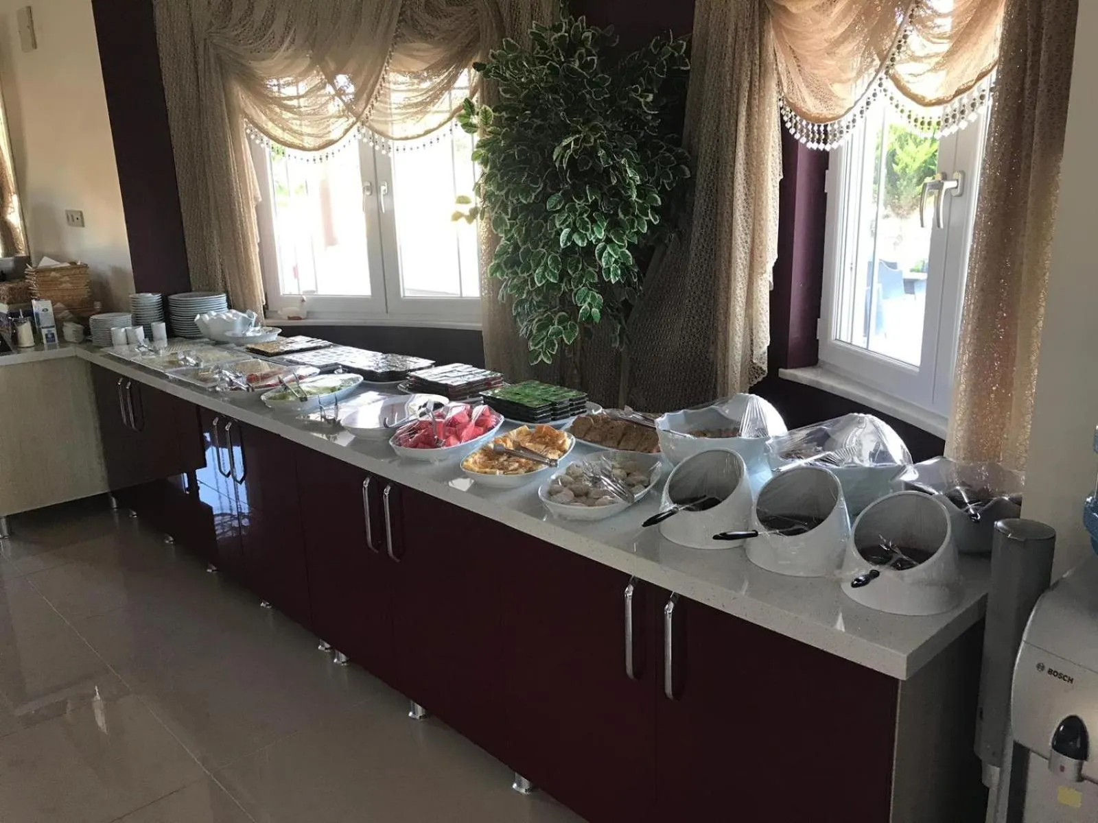 Geyi̇kli̇ Sunshi̇ne Hotel