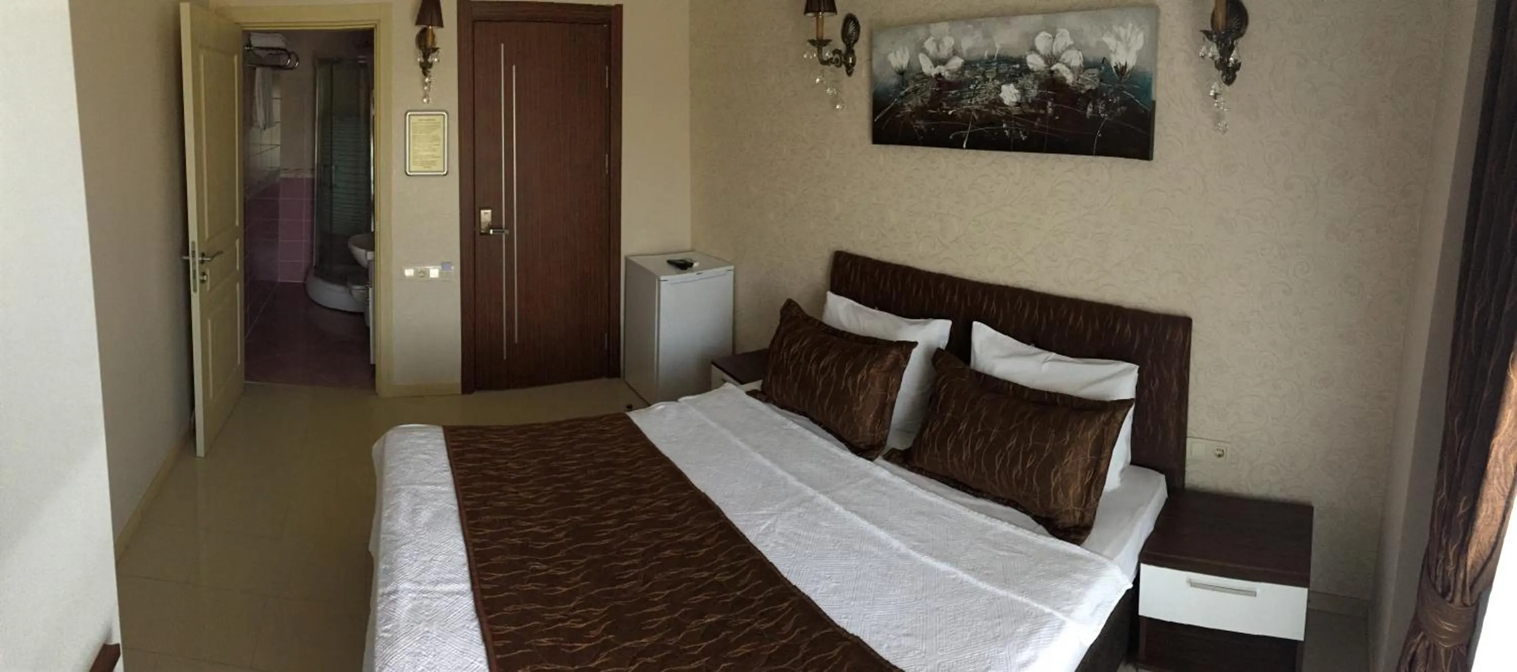 Bed in Geyi̇kli̇ Sunshi̇ne Hotel