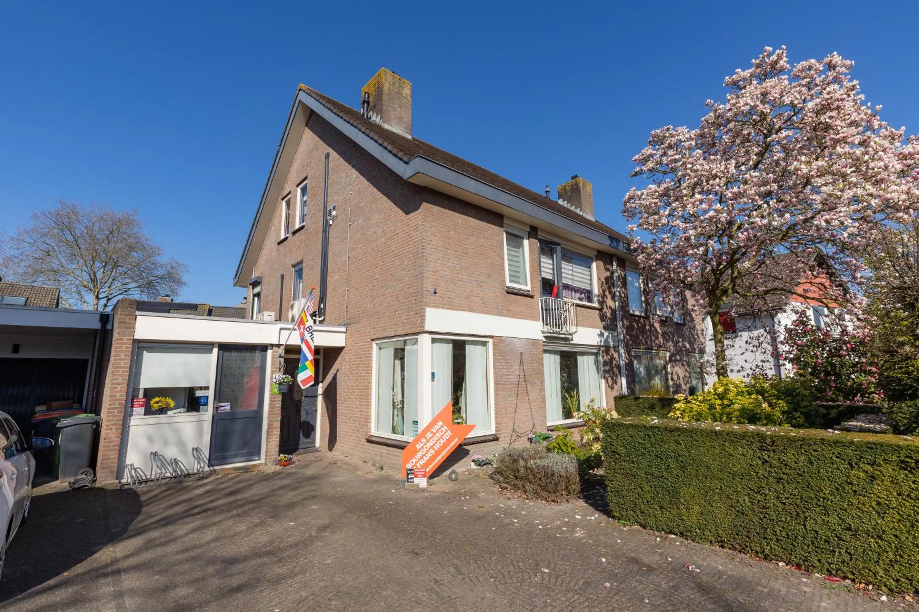 Property building in B&B Acacia