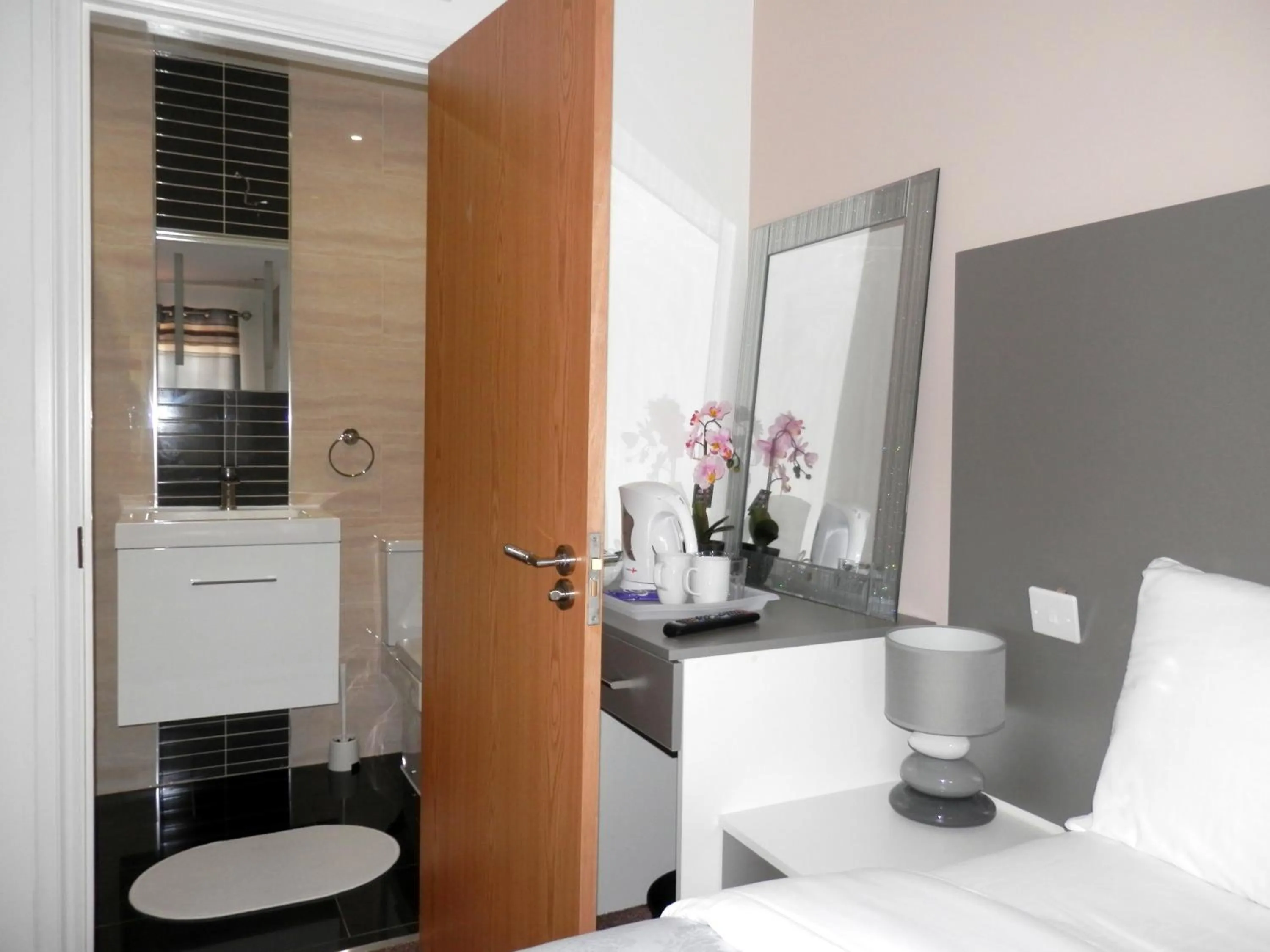 Decorative detail in Heathrow Travellers Hub