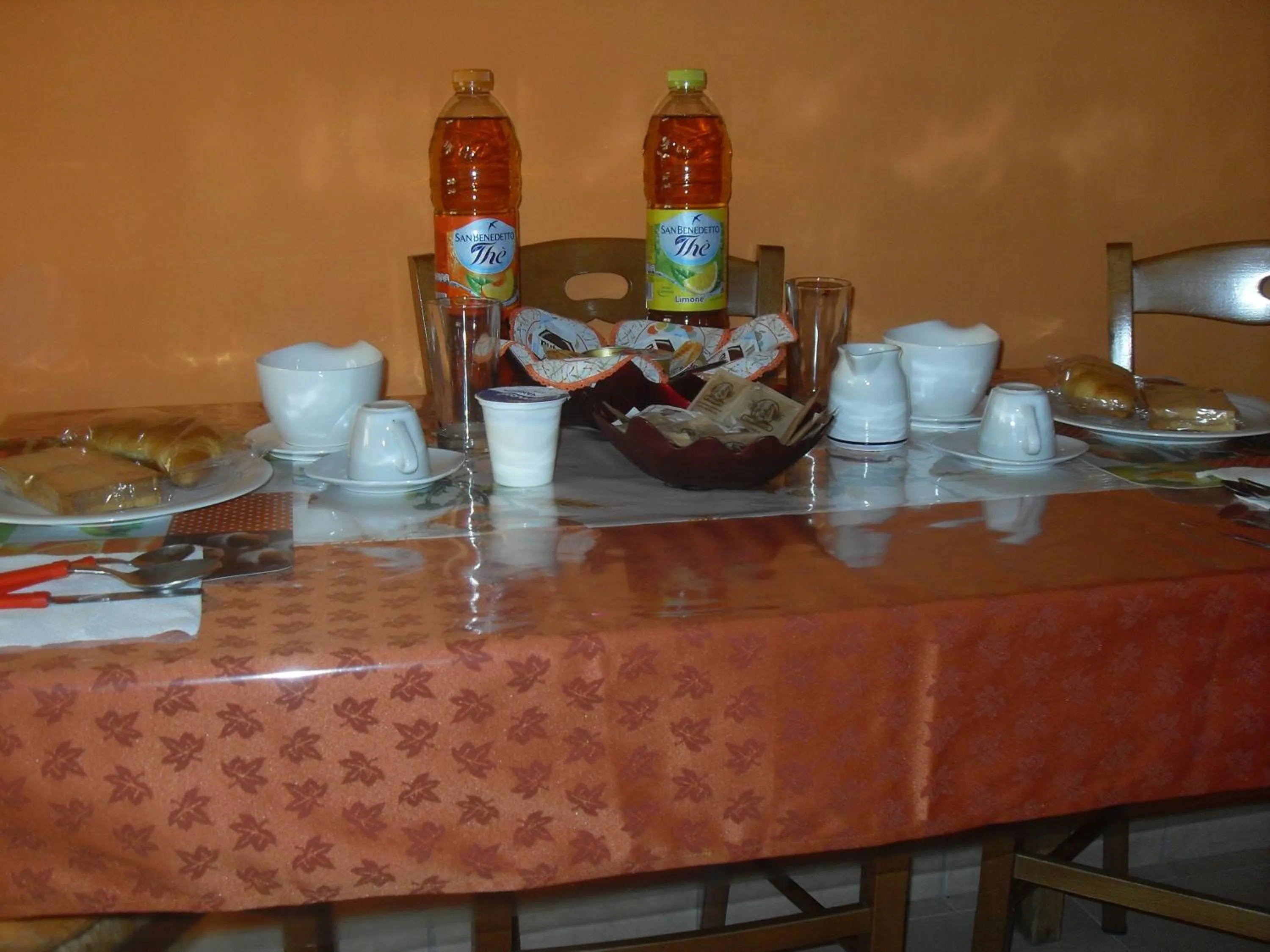 Food and drinks in Sempione 72