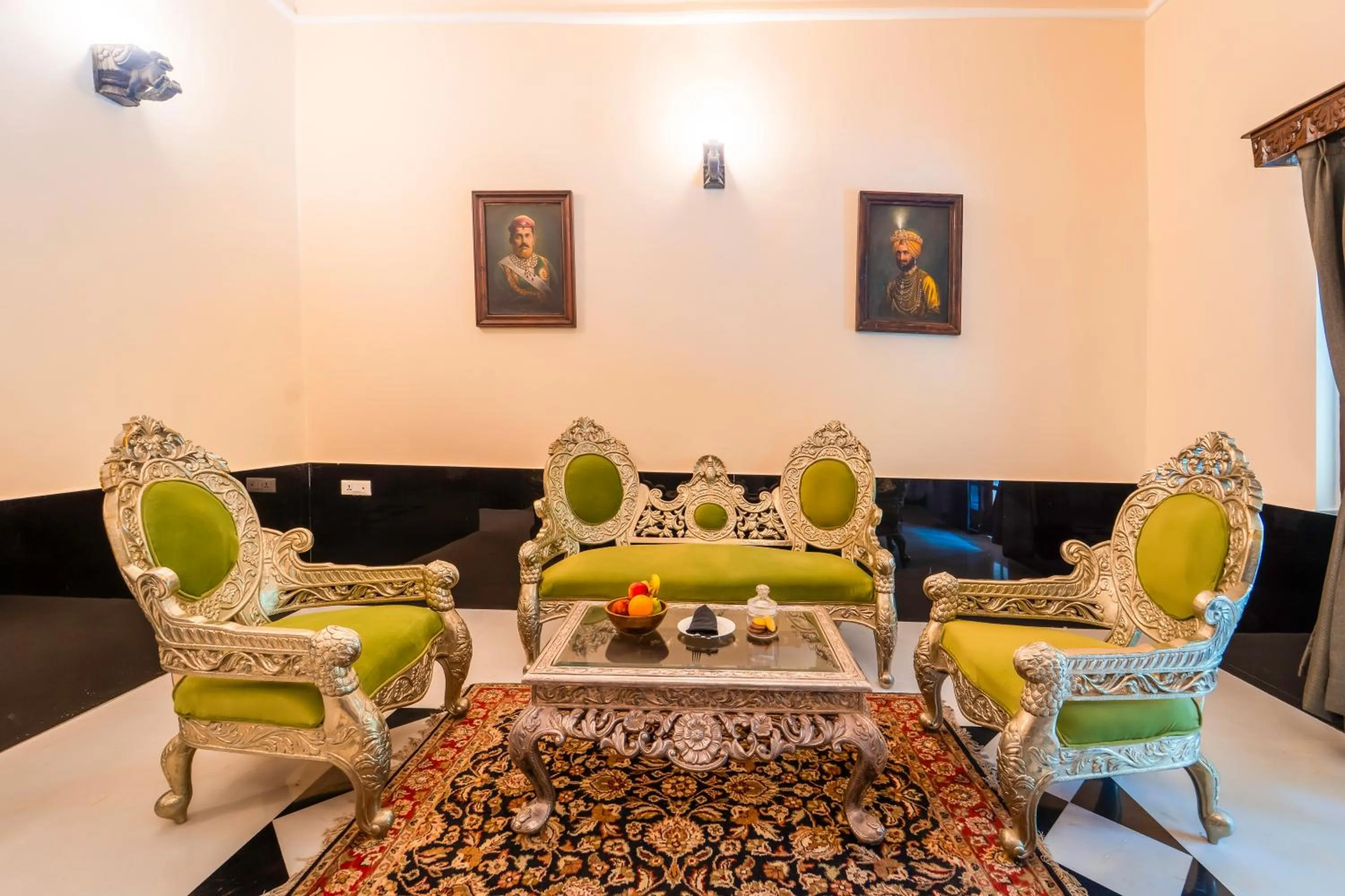 Living room in The Royal Retreat Resort & Spa