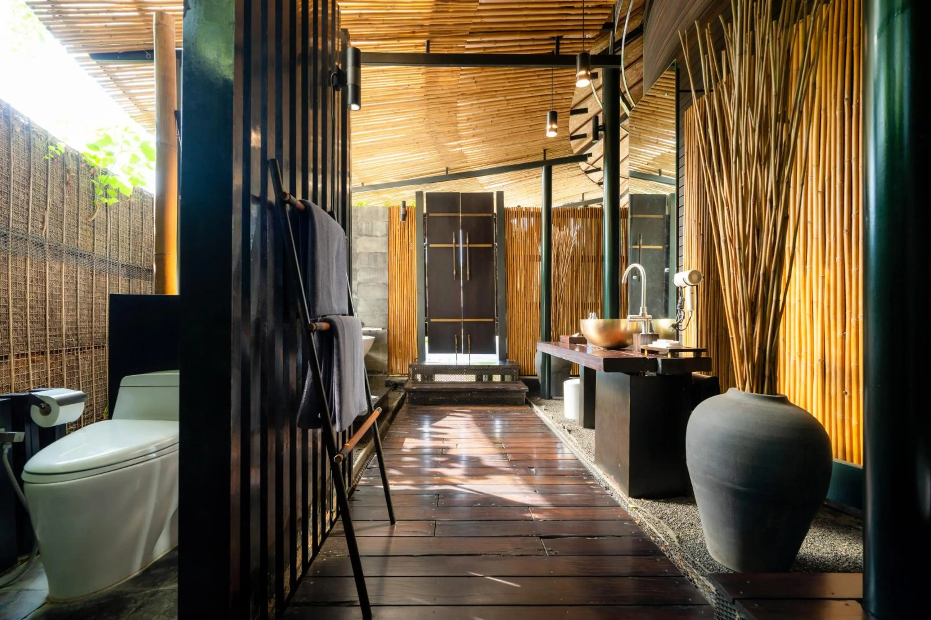 Toilet in Sanctuary Kanchanaburi