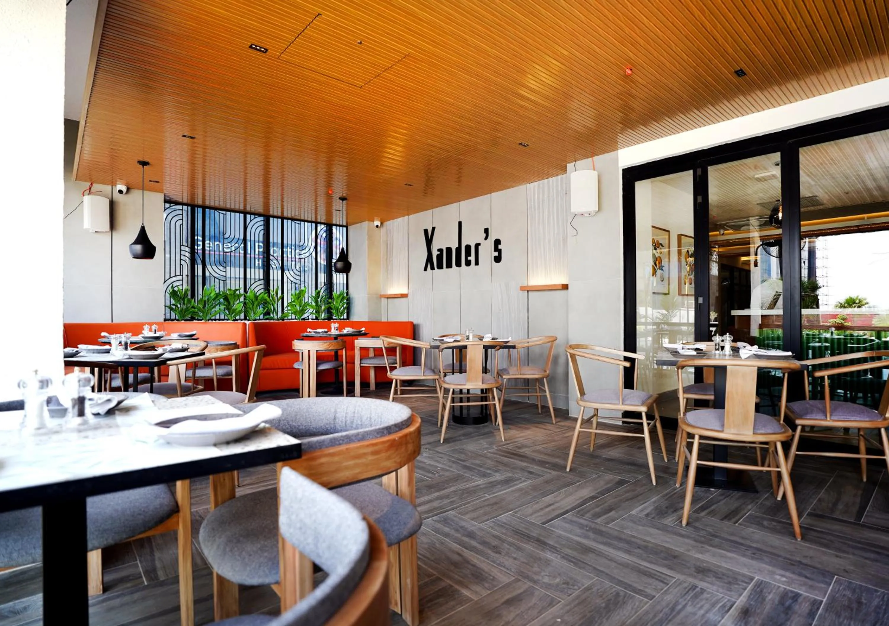 Restaurant/places to eat in Ambiance Boutique Art Hotel Islamabad