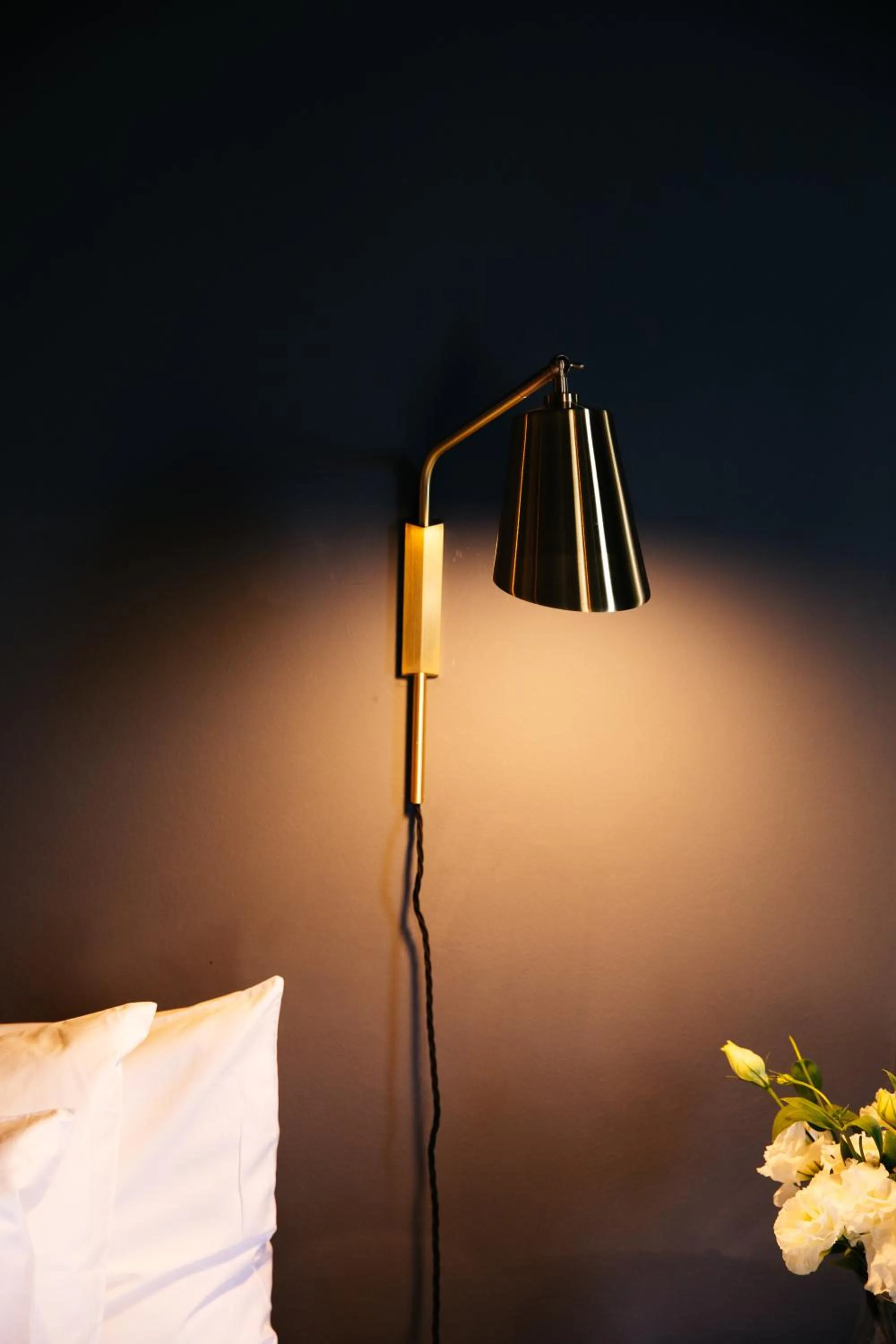 Bed in InAweStays Holiday Homes