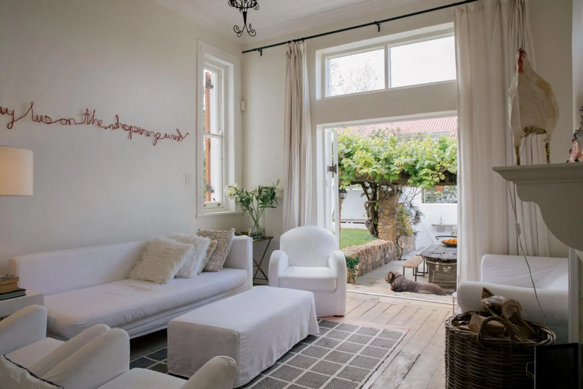 Seating area in InAweStays Holiday Homes