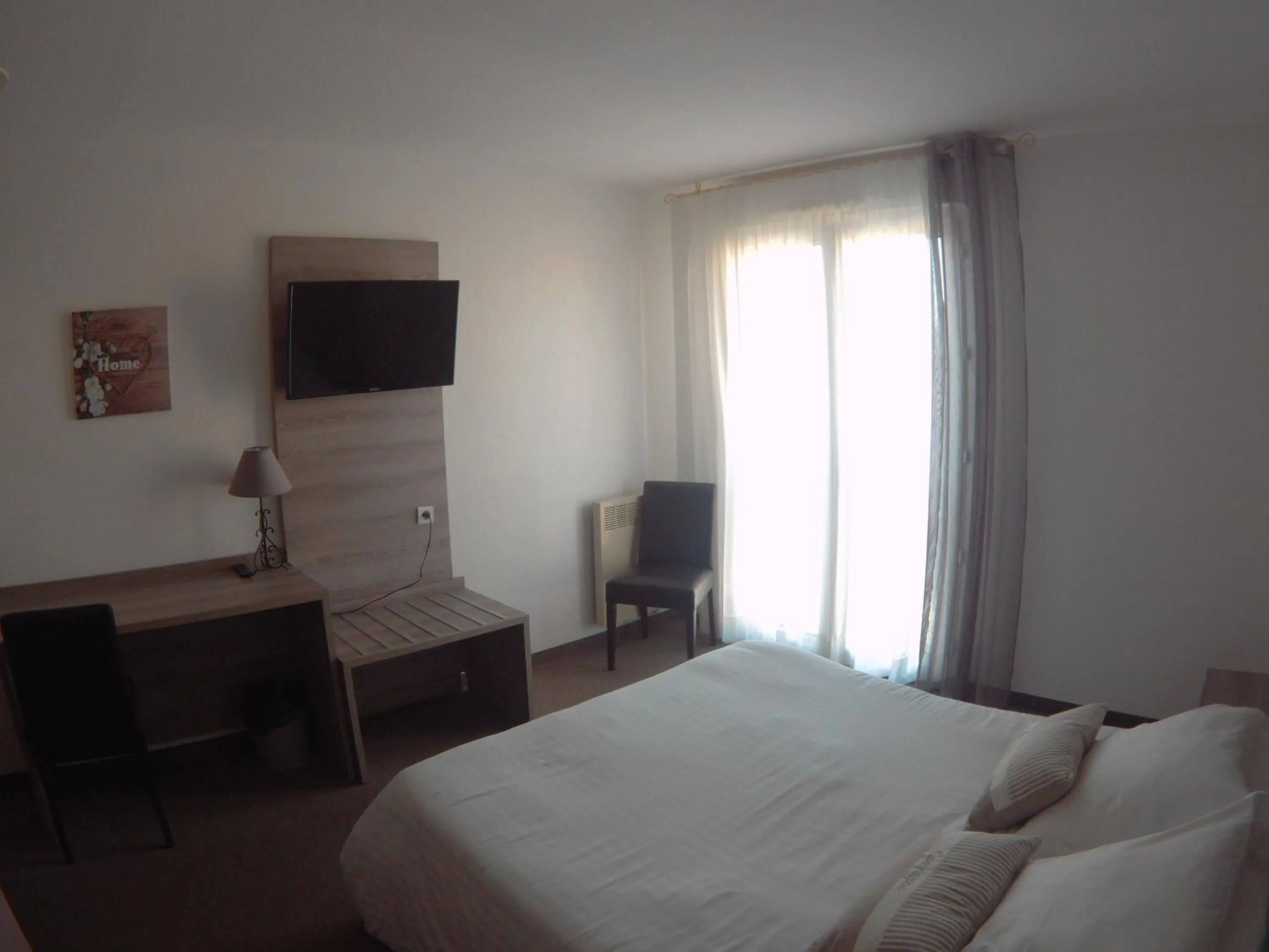 Photo of the whole room in Hotel Albizzia