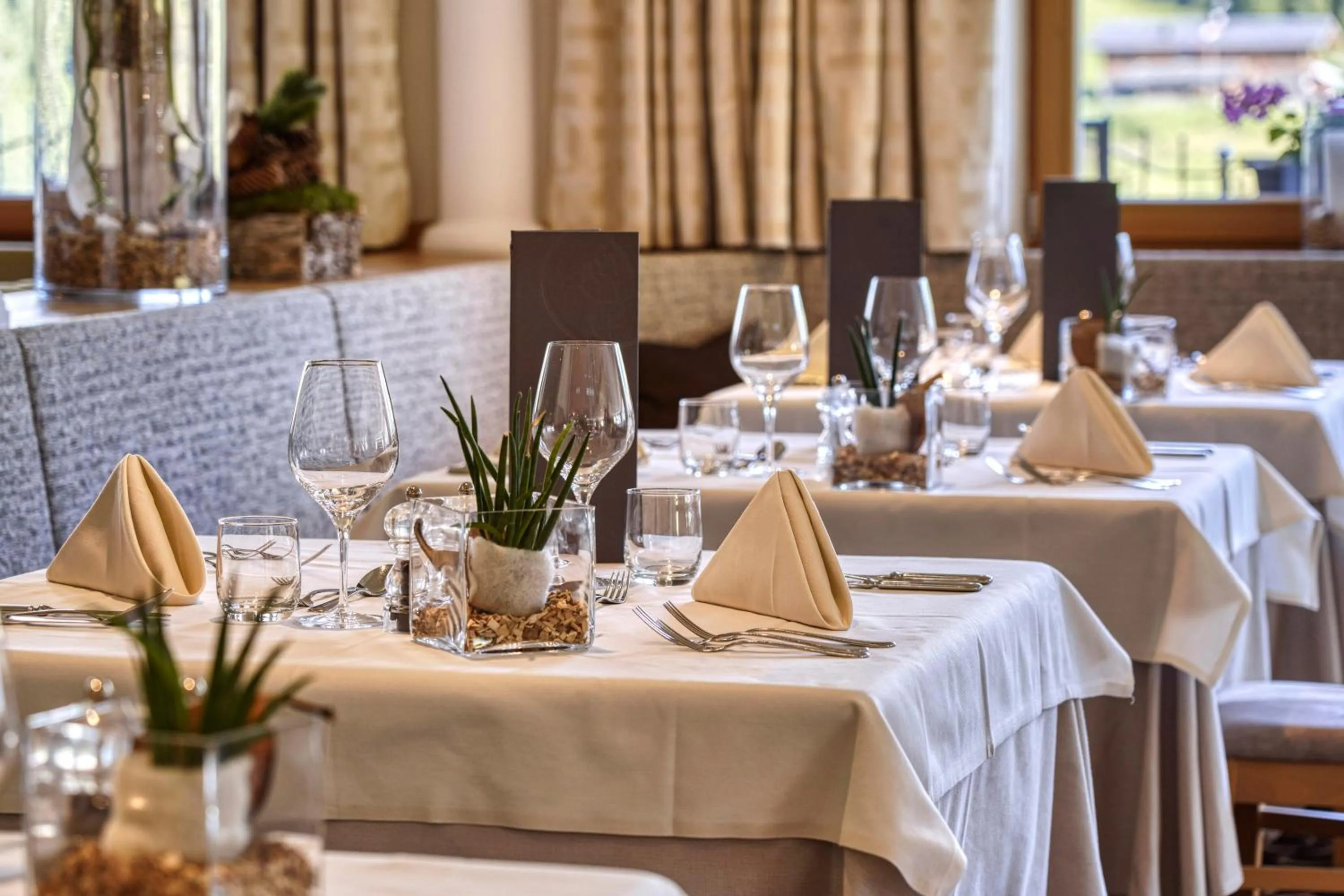 Restaurant/places to eat in Brunelle Seiser Alm Lodge