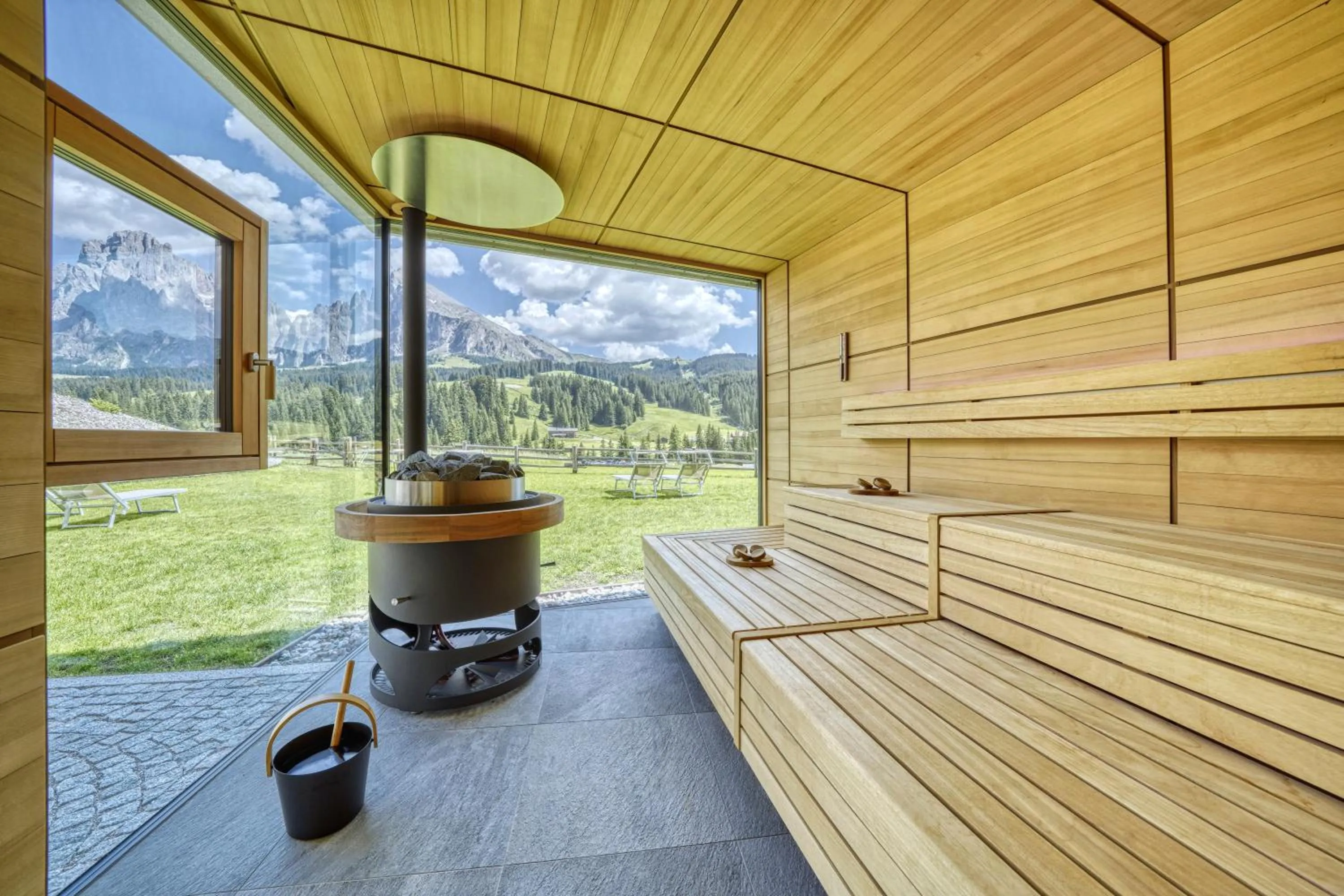 Sauna in Brunelle Seiser Alm Lodge