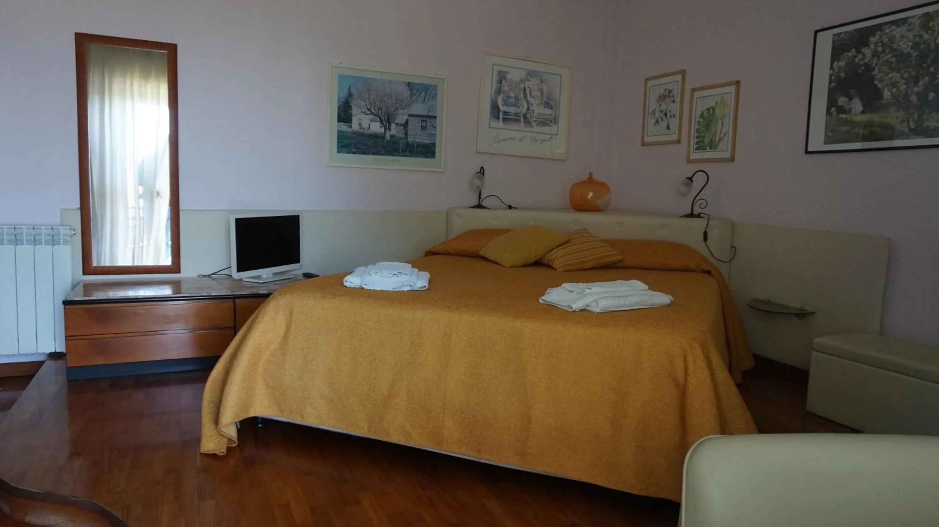 Photo of the whole room in La Cittadella Residence Città Universitaria Policlinico Catania